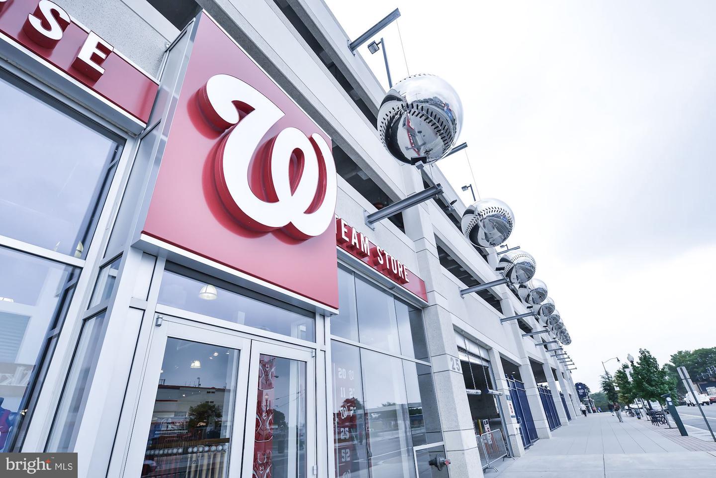 1263 DELAWARE AVE SW #53, WASHINGTON, District Of Columbia 20024, 3 Bedrooms Bedrooms, ,3 BathroomsBathrooms,Residential,For sale,1263 DELAWARE AVE SW #53,DCDC2240704 MLS # DCDC2240704 1263 DELAWARE AVE SW #53, WASHINGTON, District Of Columbia 20024, 3 Bedrooms Bedrooms, ,3 BathroomsBathrooms,Residential,For sale,1263 DELAWARE AVE SW #53,DCDC2240704 MLS # DCDC2240704