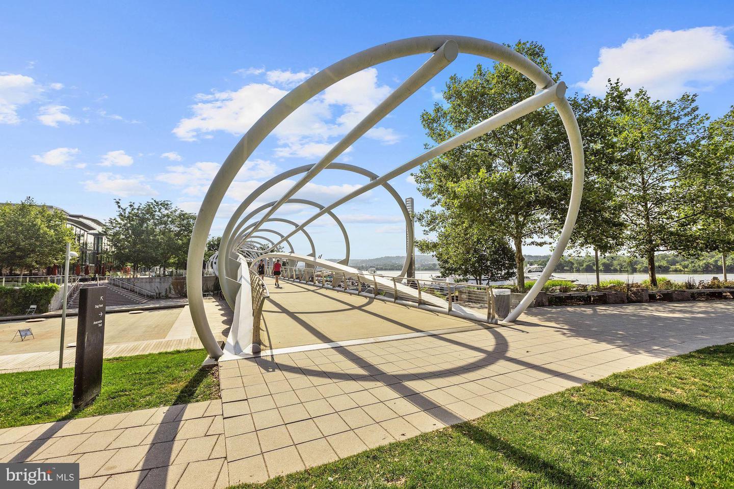 1263 DELAWARE AVE SW #53, WASHINGTON, District Of Columbia 20024, 3 Bedrooms Bedrooms, ,3 BathroomsBathrooms,Residential,For sale,1263 DELAWARE AVE SW #53,DCDC2240704 MLS # DCDC2240704 1263 DELAWARE AVE SW #53, WASHINGTON, District Of Columbia 20024, 3 Bedrooms Bedrooms, ,3 BathroomsBathrooms,Residential,For sale,1263 DELAWARE AVE SW #53,DCDC2240704 MLS # DCDC2240704