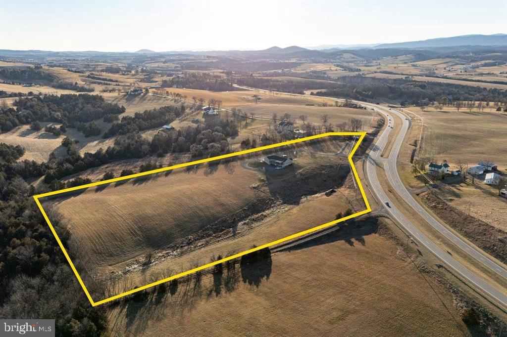 10716 HARPINE HWY, BROADWAY, Virginia 22815, 5 Bedrooms Bedrooms, ,4 BathroomsBathrooms,Residential,For sale,10716 HARPINE HWY,VARO2002796 MLS # VARO2002796