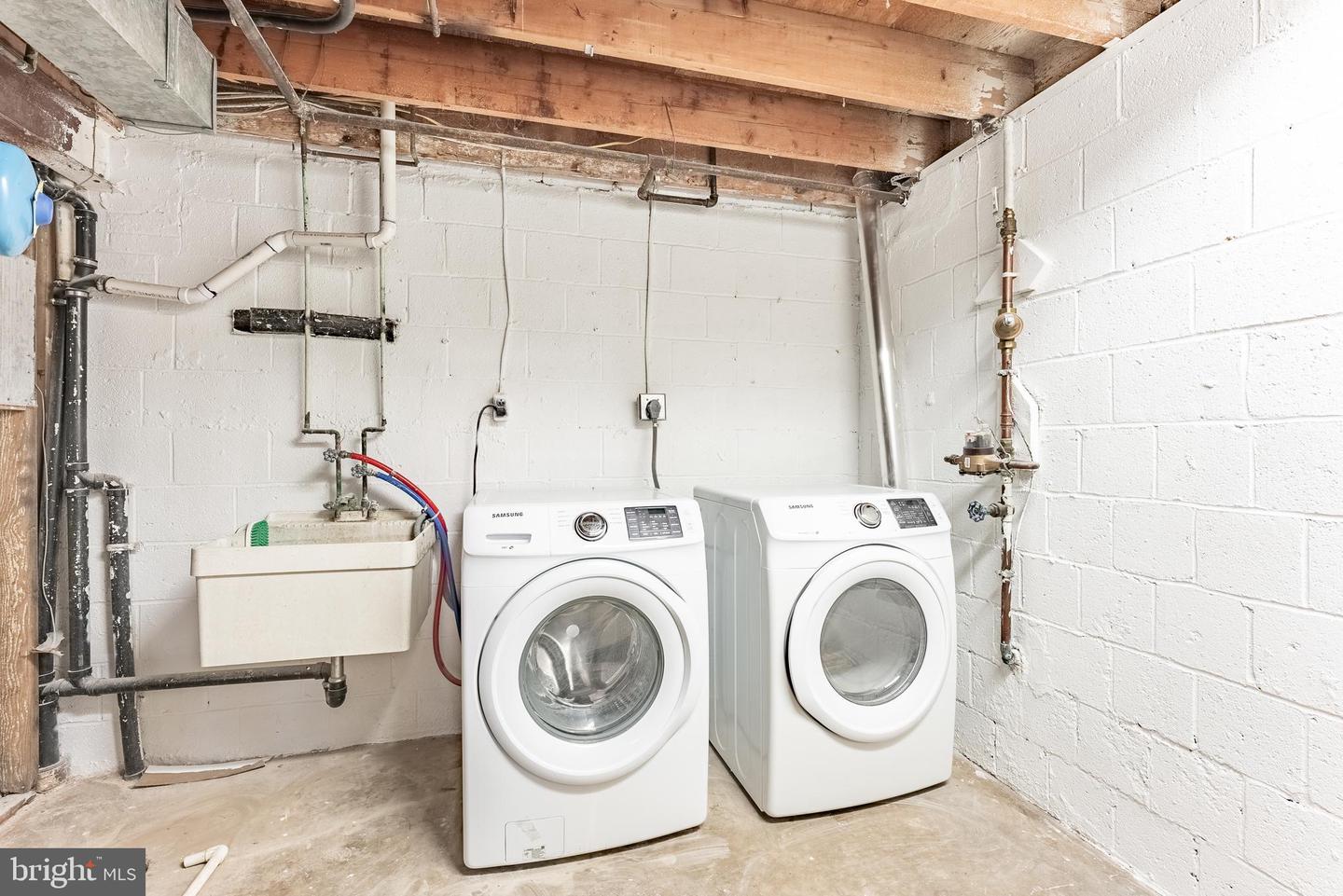 5480 LIGHTHOUSE LN, BURKE, Virginia 22015, 3 Bedrooms Bedrooms, ,2 BathroomsBathrooms,Residential,For sale,5480 LIGHTHOUSE LN,VAFX2285334 MLS # VAFX2285334 5480 LIGHTHOUSE LN, BURKE, Virginia 22015, 3 Bedrooms Bedrooms, ,2 BathroomsBathrooms,Residential,For sale,5480 LIGHTHOUSE LN,VAFX2285334 MLS # VAFX2285334