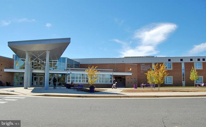 5480 LIGHTHOUSE LN, BURKE, Virginia 22015, 3 Bedrooms Bedrooms, ,2 BathroomsBathrooms,Residential,For sale,5480 LIGHTHOUSE LN,VAFX2285334 MLS # VAFX2285334 5480 LIGHTHOUSE LN, BURKE, Virginia 22015, 3 Bedrooms Bedrooms, ,2 BathroomsBathrooms,Residential,For sale,5480 LIGHTHOUSE LN,VAFX2285334 MLS # VAFX2285334