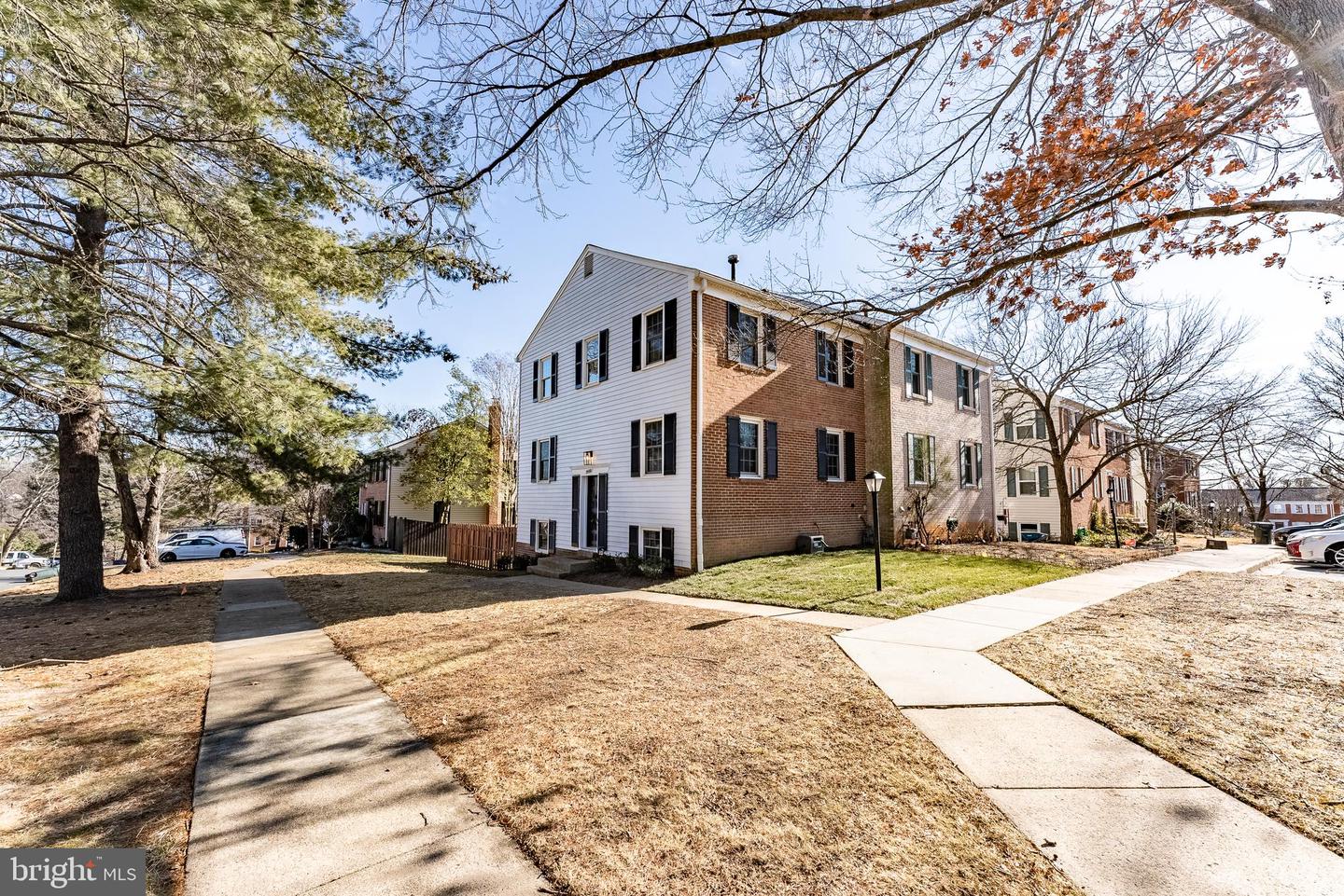 5480 LIGHTHOUSE LN, BURKE, Virginia 22015, 3 Bedrooms Bedrooms, ,2 BathroomsBathrooms,Residential,For sale,5480 LIGHTHOUSE LN,VAFX2285334 MLS # VAFX2285334 5480 LIGHTHOUSE LN, BURKE, Virginia 22015, 3 Bedrooms Bedrooms, ,2 BathroomsBathrooms,Residential,For sale,5480 LIGHTHOUSE LN,VAFX2285334 MLS # VAFX2285334