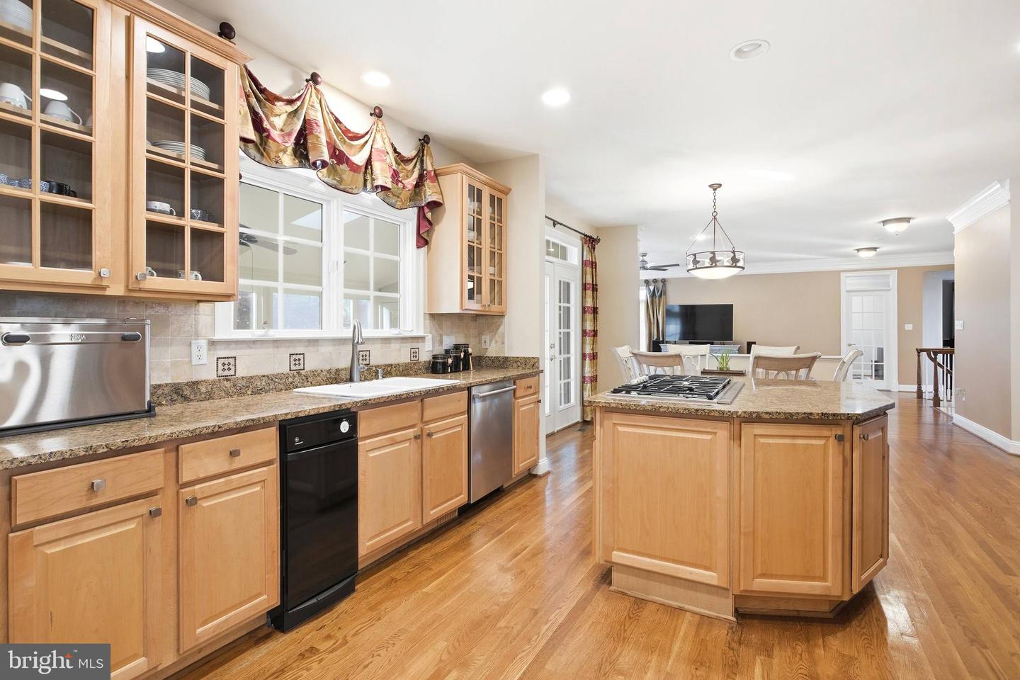 9005 LITTLETON ST, FAIRFAX, Virginia 22032, 5 Bedrooms Bedrooms, ,4 BathroomsBathrooms,Residential,For sale,9005 LITTLETON ST,VAFX2285570 MLS # VAFX2285570 9005 LITTLETON ST, FAIRFAX, Virginia 22032, 5 Bedrooms Bedrooms, ,4 BathroomsBathrooms,Residential,For sale,9005 LITTLETON ST,VAFX2285570 MLS # VAFX2285570