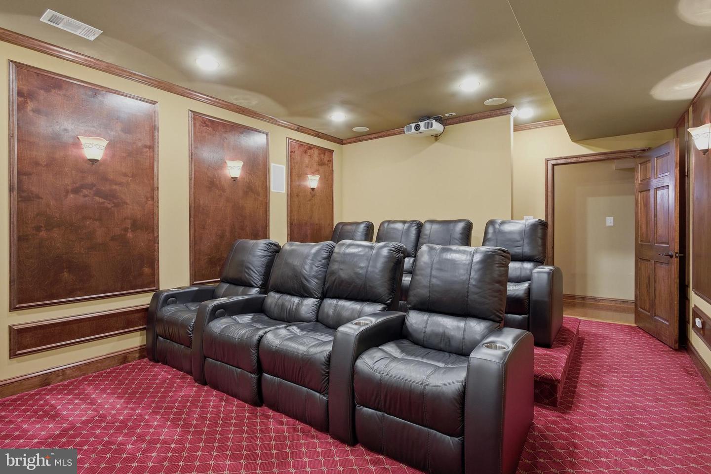 9005 LITTLETON ST, FAIRFAX, Virginia 22032, 5 Bedrooms Bedrooms, ,4 BathroomsBathrooms,Residential,For sale,9005 LITTLETON ST,VAFX2285570 MLS # VAFX2285570 9005 LITTLETON ST, FAIRFAX, Virginia 22032, 5 Bedrooms Bedrooms, ,4 BathroomsBathrooms,Residential,For sale,9005 LITTLETON ST,VAFX2285570 MLS # VAFX2285570