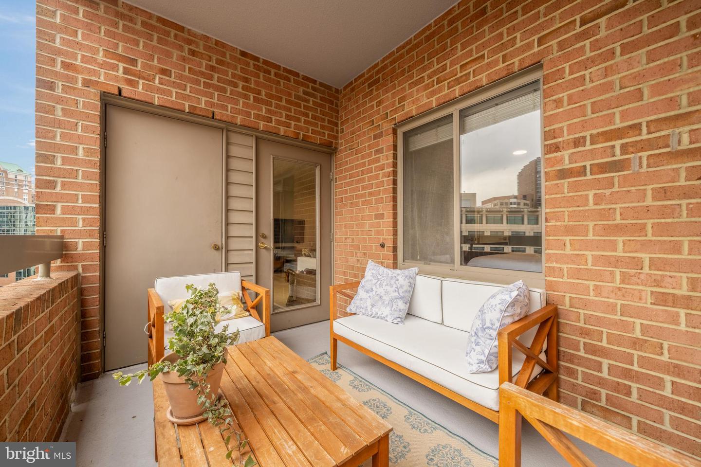 1050 N STUART ST #816, ARLINGTON, Virginia 22201, 2 Bedrooms Bedrooms, ,2 BathroomsBathrooms,Residential,For sale,1050 N STUART ST #816,VAAR2067728 MLS # VAAR2067728 1050 N STUART ST #816, ARLINGTON, Virginia 22201, 2 Bedrooms Bedrooms, ,2 BathroomsBathrooms,Residential,For sale,1050 N STUART ST #816,VAAR2067728 MLS # VAAR2067728