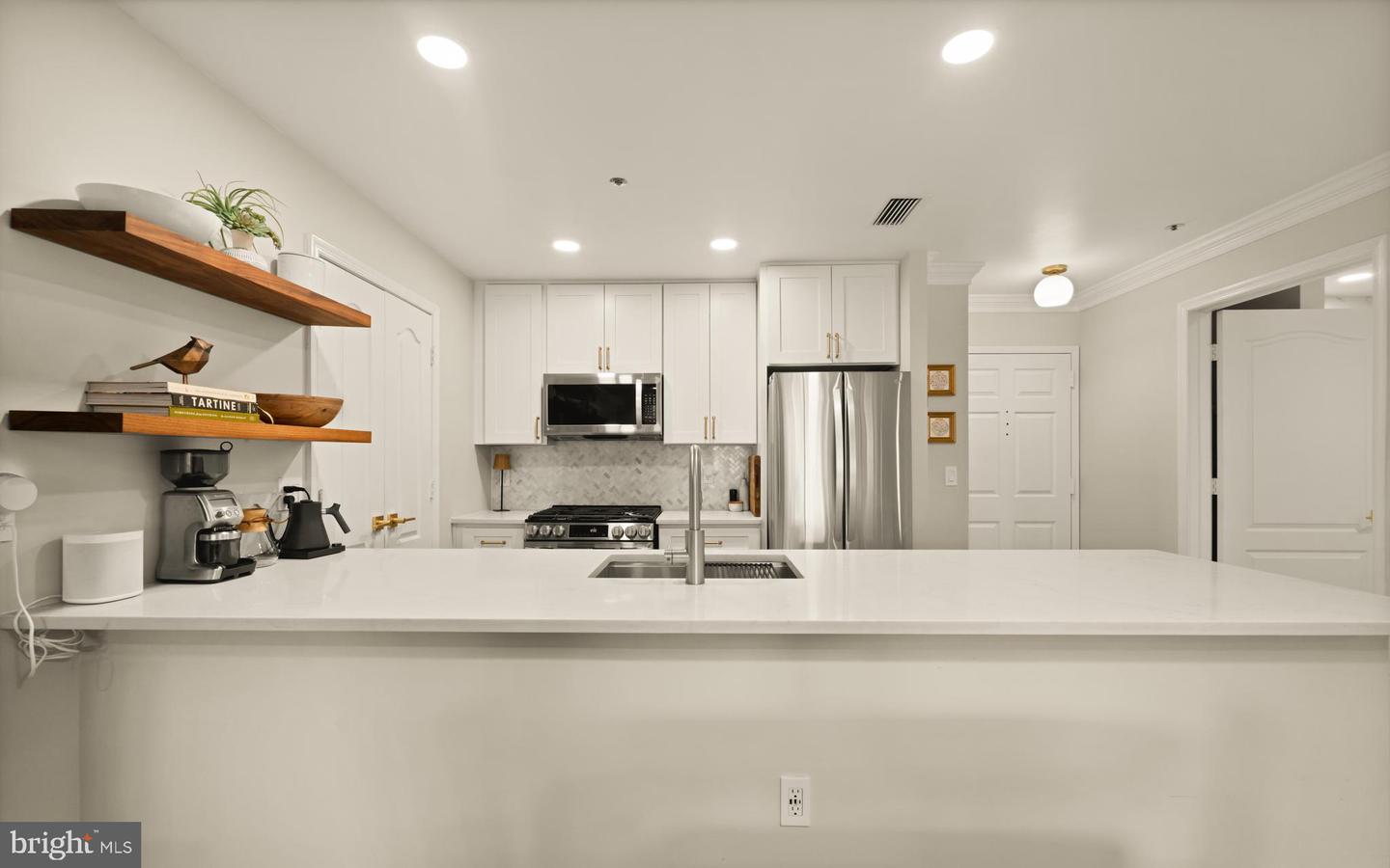 1050 N STUART ST #816, ARLINGTON, Virginia 22201, 2 Bedrooms Bedrooms, ,2 BathroomsBathrooms,Residential,For sale,1050 N STUART ST #816,VAAR2067728 MLS # VAAR2067728 1050 N STUART ST #816, ARLINGTON, Virginia 22201, 2 Bedrooms Bedrooms, ,2 BathroomsBathrooms,Residential,For sale,1050 N STUART ST #816,VAAR2067728 MLS # VAAR2067728