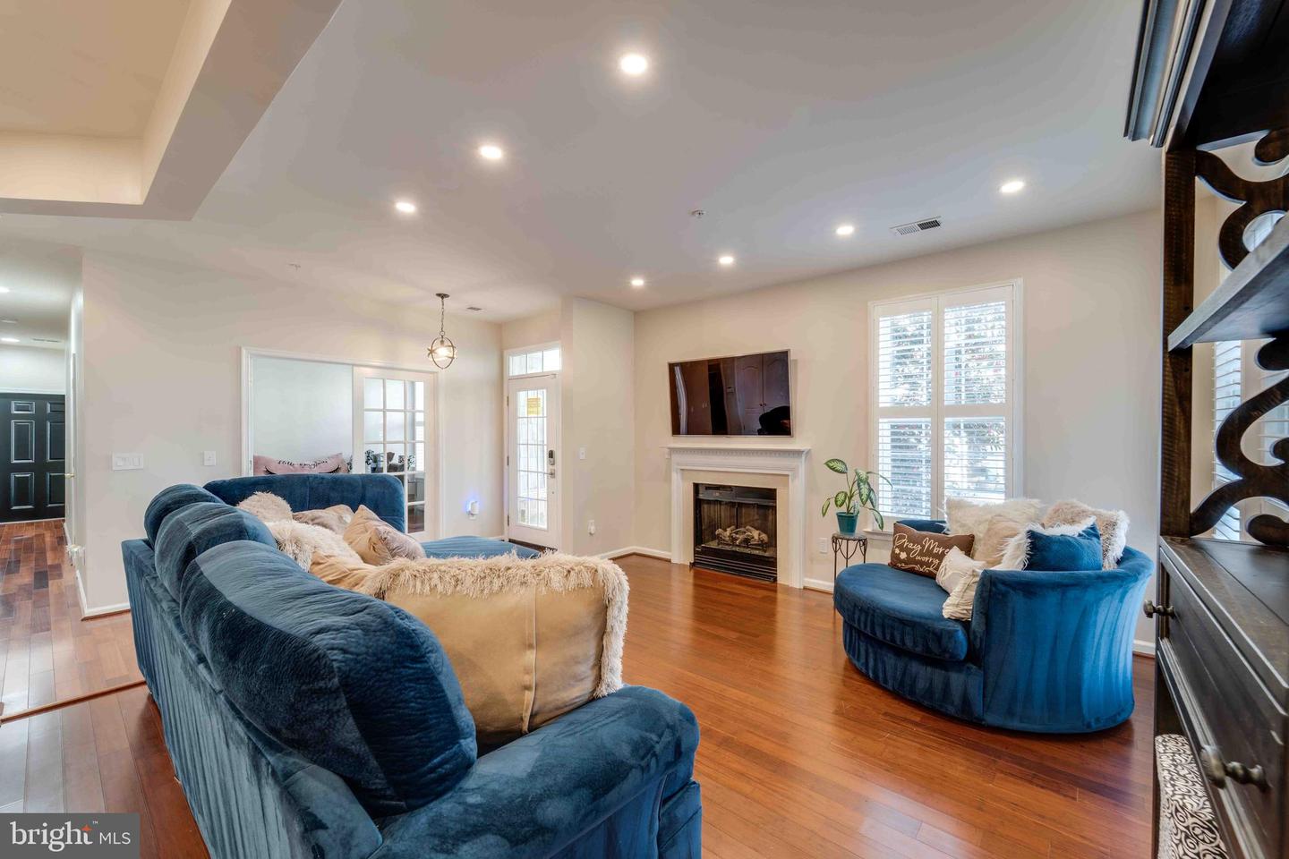 13810 GREENDALE DR, WOODBRIDGE, Virginia 22191, 3 Bedrooms Bedrooms, ,2 BathroomsBathrooms,Residential,For sale,13810 GREENDALE DR,VAPW2110510 MLS # VAPW2110510 13810 GREENDALE DR, WOODBRIDGE, Virginia 22191, 3 Bedrooms Bedrooms, ,2 BathroomsBathrooms,Residential,For sale,13810 GREENDALE DR,VAPW2110510 MLS # VAPW2110510