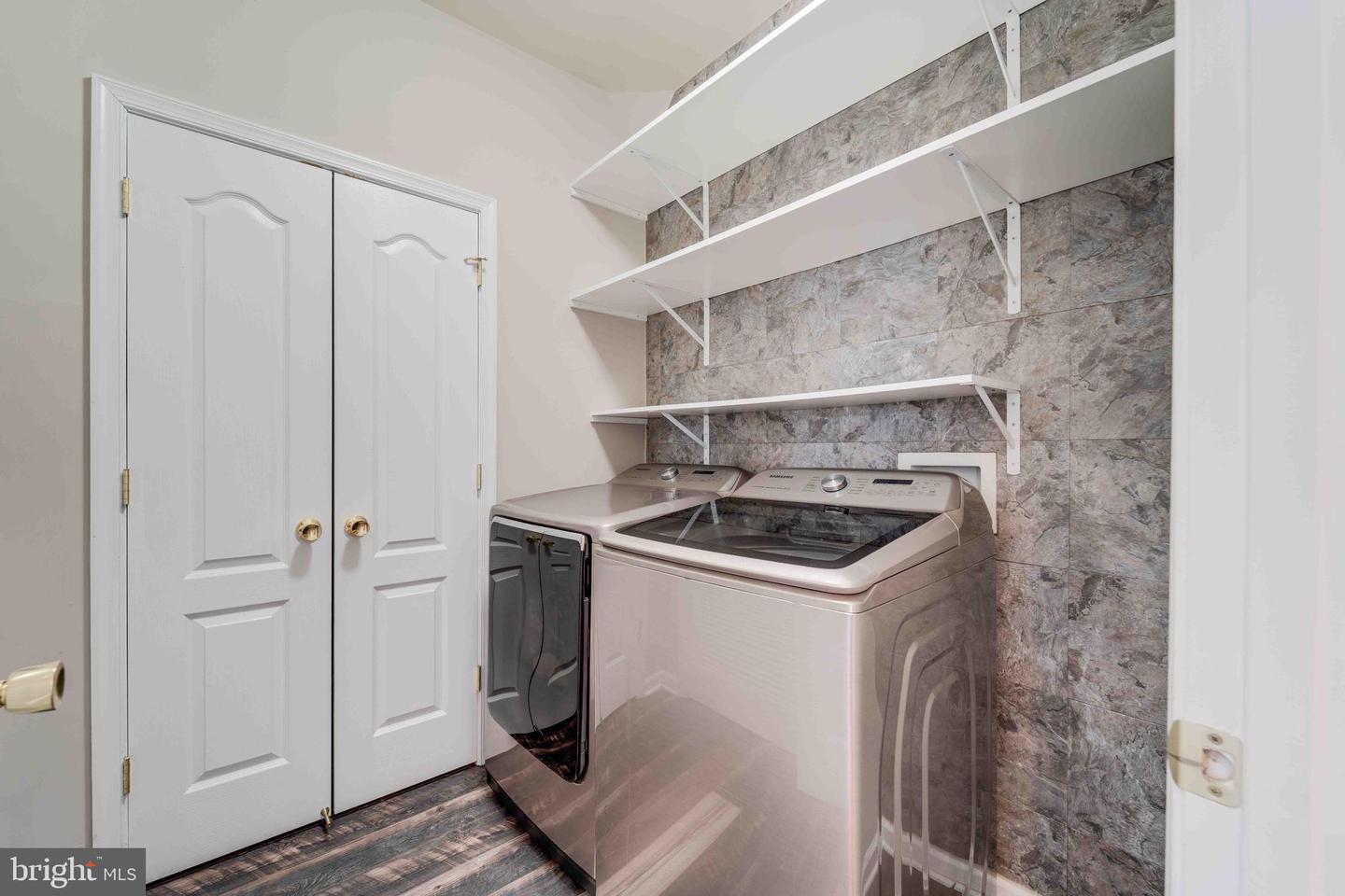 13810 GREENDALE DR, WOODBRIDGE, Virginia 22191, 3 Bedrooms Bedrooms, ,2 BathroomsBathrooms,Residential,For sale,13810 GREENDALE DR,VAPW2110510 MLS # VAPW2110510 13810 GREENDALE DR, WOODBRIDGE, Virginia 22191, 3 Bedrooms Bedrooms, ,2 BathroomsBathrooms,Residential,For sale,13810 GREENDALE DR,VAPW2110510 MLS # VAPW2110510