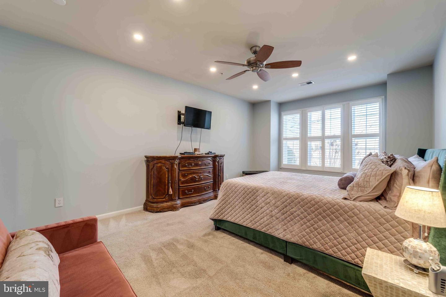 13810 GREENDALE DR, WOODBRIDGE, Virginia 22191, 3 Bedrooms Bedrooms, ,2 BathroomsBathrooms,Residential,For sale,13810 GREENDALE DR,VAPW2110510 MLS # VAPW2110510 13810 GREENDALE DR, WOODBRIDGE, Virginia 22191, 3 Bedrooms Bedrooms, ,2 BathroomsBathrooms,Residential,For sale,13810 GREENDALE DR,VAPW2110510 MLS # VAPW2110510