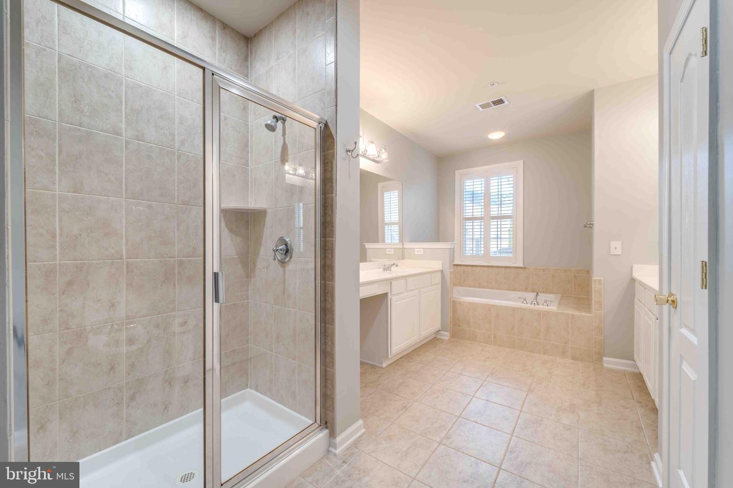 13810 GREENDALE DR, WOODBRIDGE, Virginia 22191, 3 Bedrooms Bedrooms, ,2 BathroomsBathrooms,Residential,For sale,13810 GREENDALE DR,VAPW2110510 MLS # VAPW2110510 13810 GREENDALE DR, WOODBRIDGE, Virginia 22191, 3 Bedrooms Bedrooms, ,2 BathroomsBathrooms,Residential,For sale,13810 GREENDALE DR,VAPW2110510 MLS # VAPW2110510