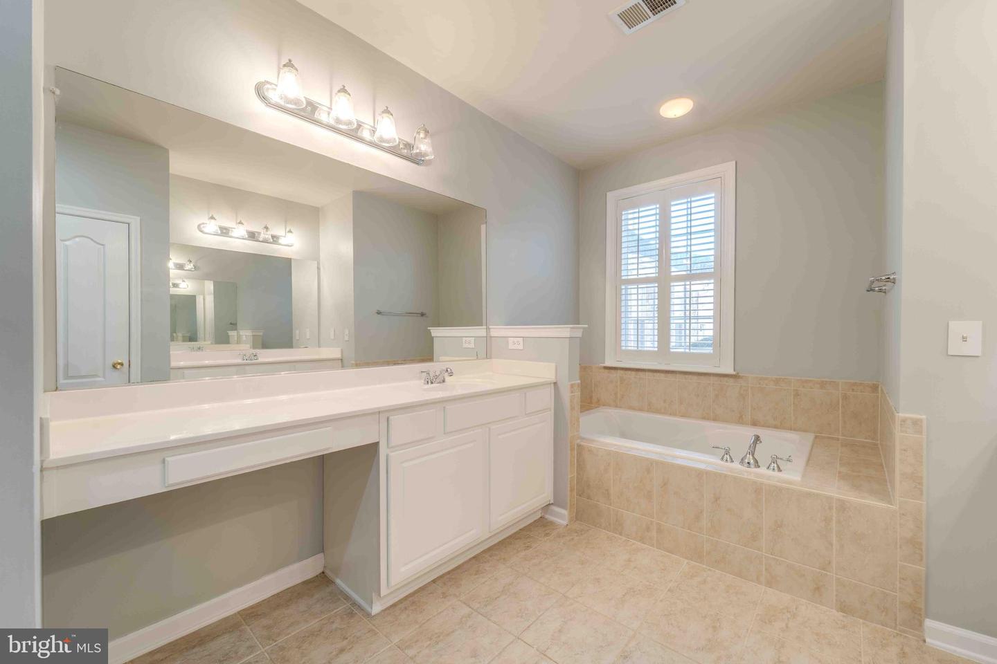 13810 GREENDALE DR, WOODBRIDGE, Virginia 22191, 3 Bedrooms Bedrooms, ,2 BathroomsBathrooms,Residential,For sale,13810 GREENDALE DR,VAPW2110510 MLS # VAPW2110510 13810 GREENDALE DR, WOODBRIDGE, Virginia 22191, 3 Bedrooms Bedrooms, ,2 BathroomsBathrooms,Residential,For sale,13810 GREENDALE DR,VAPW2110510 MLS # VAPW2110510