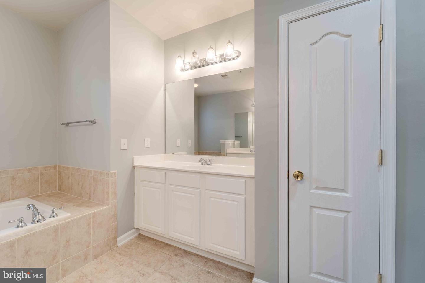 13810 GREENDALE DR, WOODBRIDGE, Virginia 22191, 3 Bedrooms Bedrooms, ,2 BathroomsBathrooms,Residential,For sale,13810 GREENDALE DR,VAPW2110510 MLS # VAPW2110510 13810 GREENDALE DR, WOODBRIDGE, Virginia 22191, 3 Bedrooms Bedrooms, ,2 BathroomsBathrooms,Residential,For sale,13810 GREENDALE DR,VAPW2110510 MLS # VAPW2110510