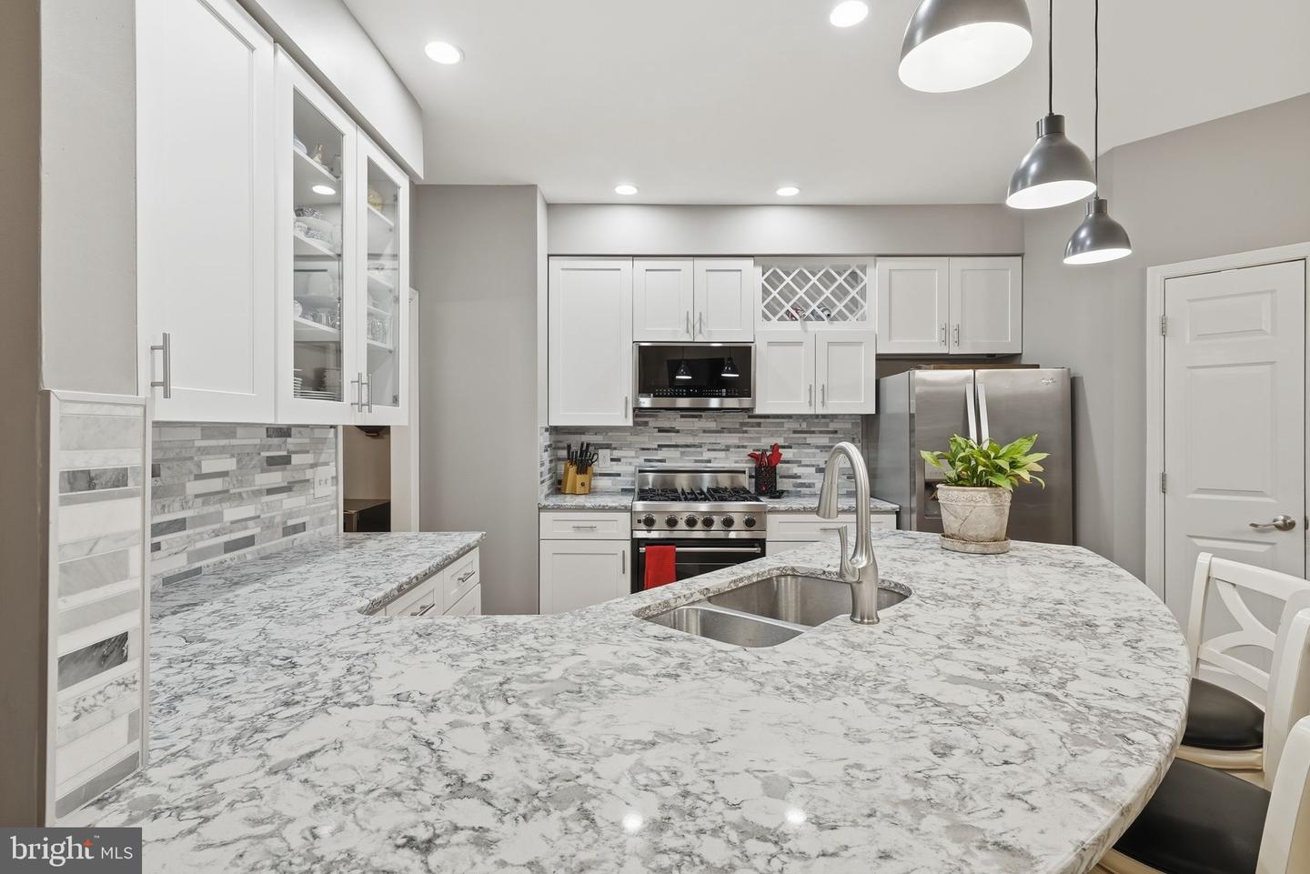 11411 HOLLOW TIMBER CT, RESTON, Virginia 20194, 3 Bedrooms Bedrooms, ,3 BathroomsBathrooms,Residential,For sale,11411 HOLLOW TIMBER CT,VAFX2285938 MLS # VAFX2285938