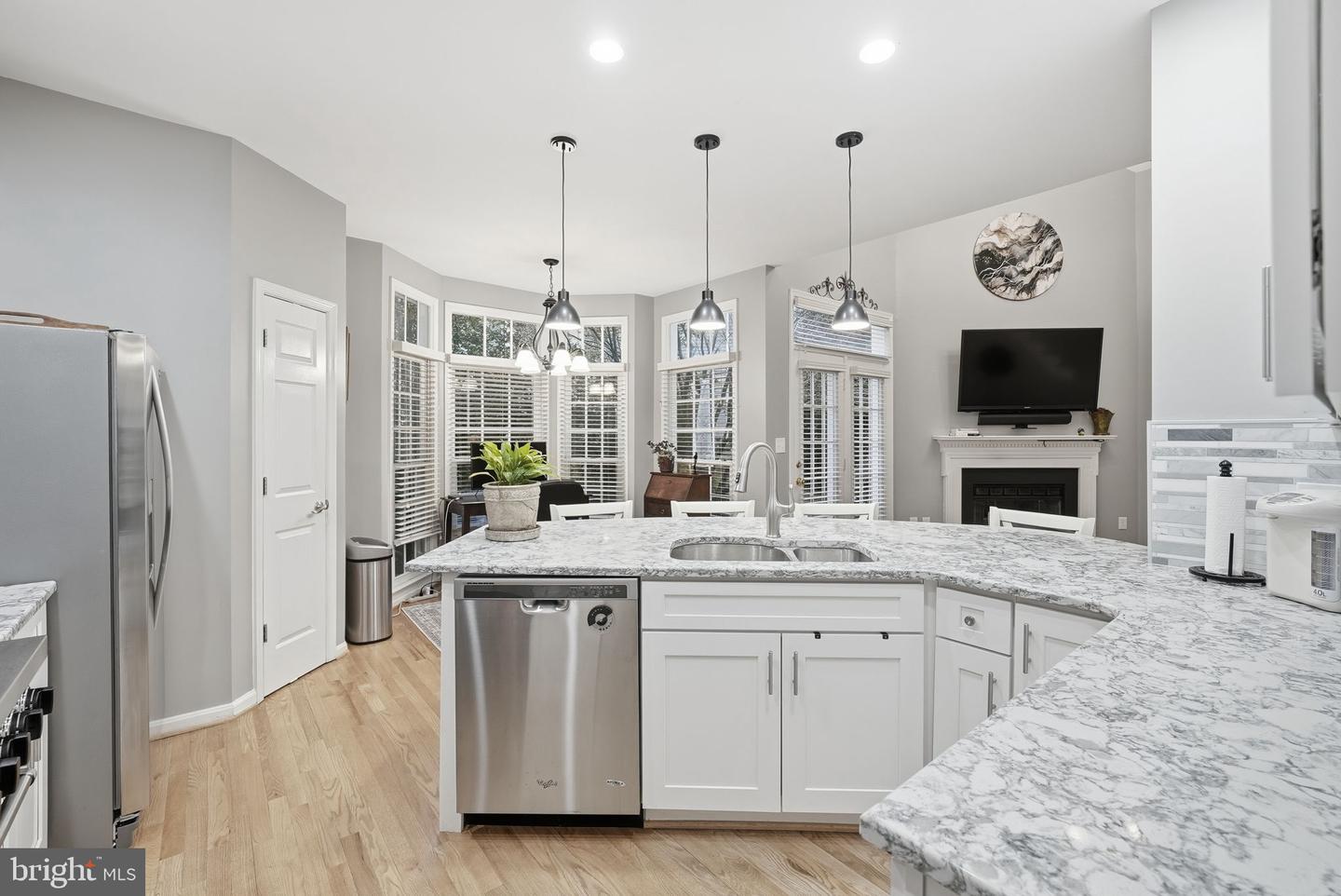 11411 HOLLOW TIMBER CT, RESTON, Virginia 20194, 3 Bedrooms Bedrooms, ,3 BathroomsBathrooms,Residential,For sale,11411 HOLLOW TIMBER CT,VAFX2285938 MLS # VAFX2285938