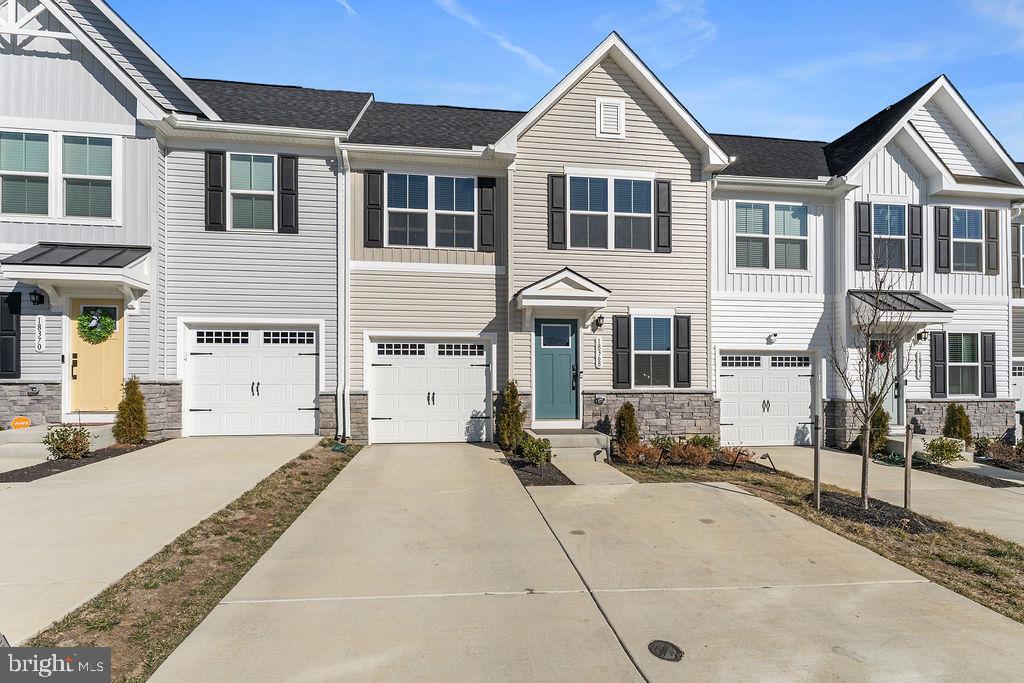 18368 CENTENNIAL CIR, RUTHER GLEN, Virginia 22546, 4 Bedrooms Bedrooms, ,3 BathroomsBathrooms,Residential,For sale,18368 CENTENNIAL CIR,VACV2009416 MLS # VACV2009416