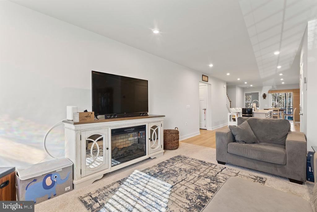 18368 CENTENNIAL CIR, RUTHER GLEN, Virginia 22546, 4 Bedrooms Bedrooms, ,3 BathroomsBathrooms,Residential,For sale,18368 CENTENNIAL CIR,VACV2009416 MLS # VACV2009416