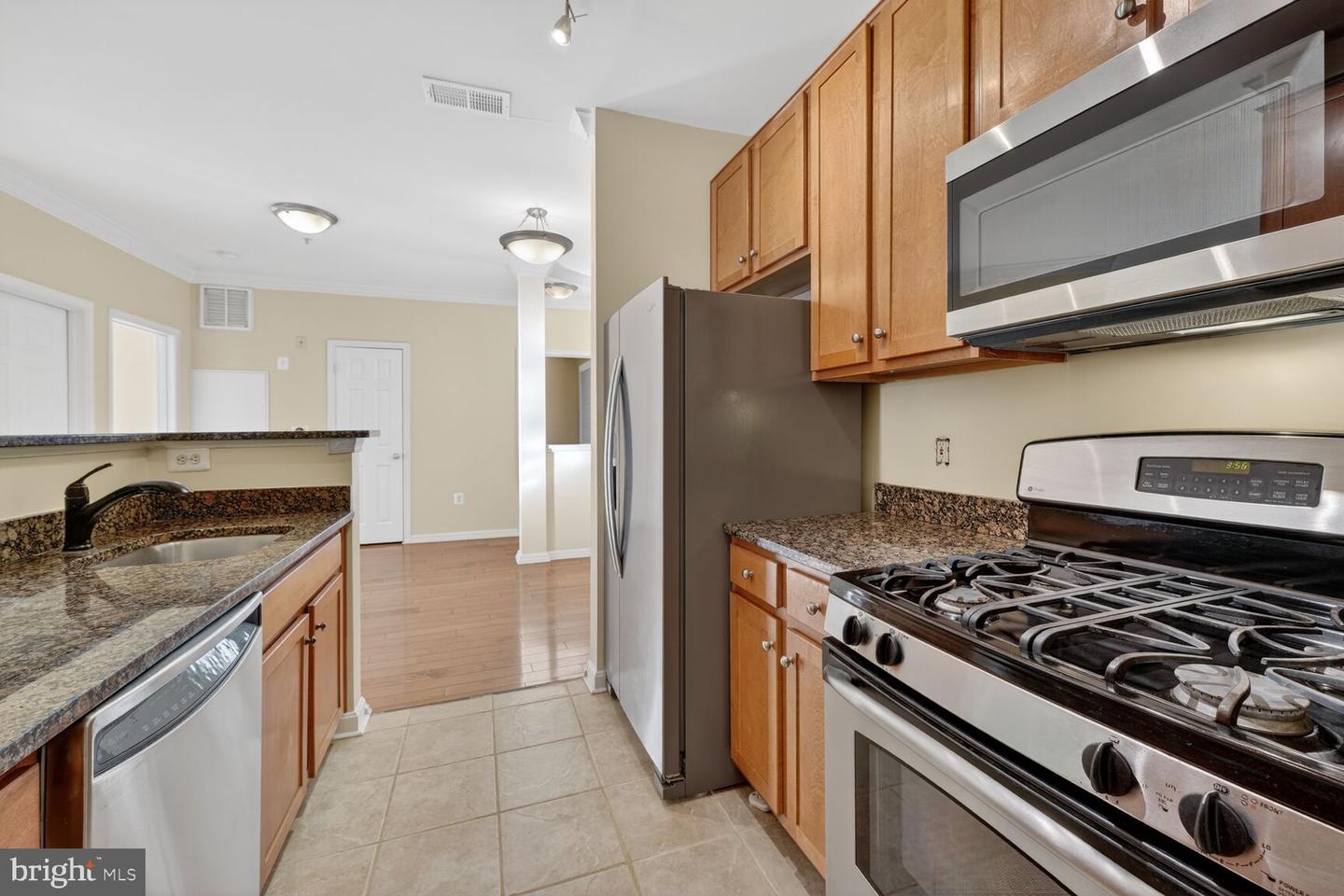 4862 EISENHOWER AVE #373, ALEXANDRIA, Virginia 22304, 1 Bedroom Bedrooms, ,1 BathroomBathrooms,Residential,For sale,4862 EISENHOWER AVE #373,VAAX2053258 MLS # VAAX2053258