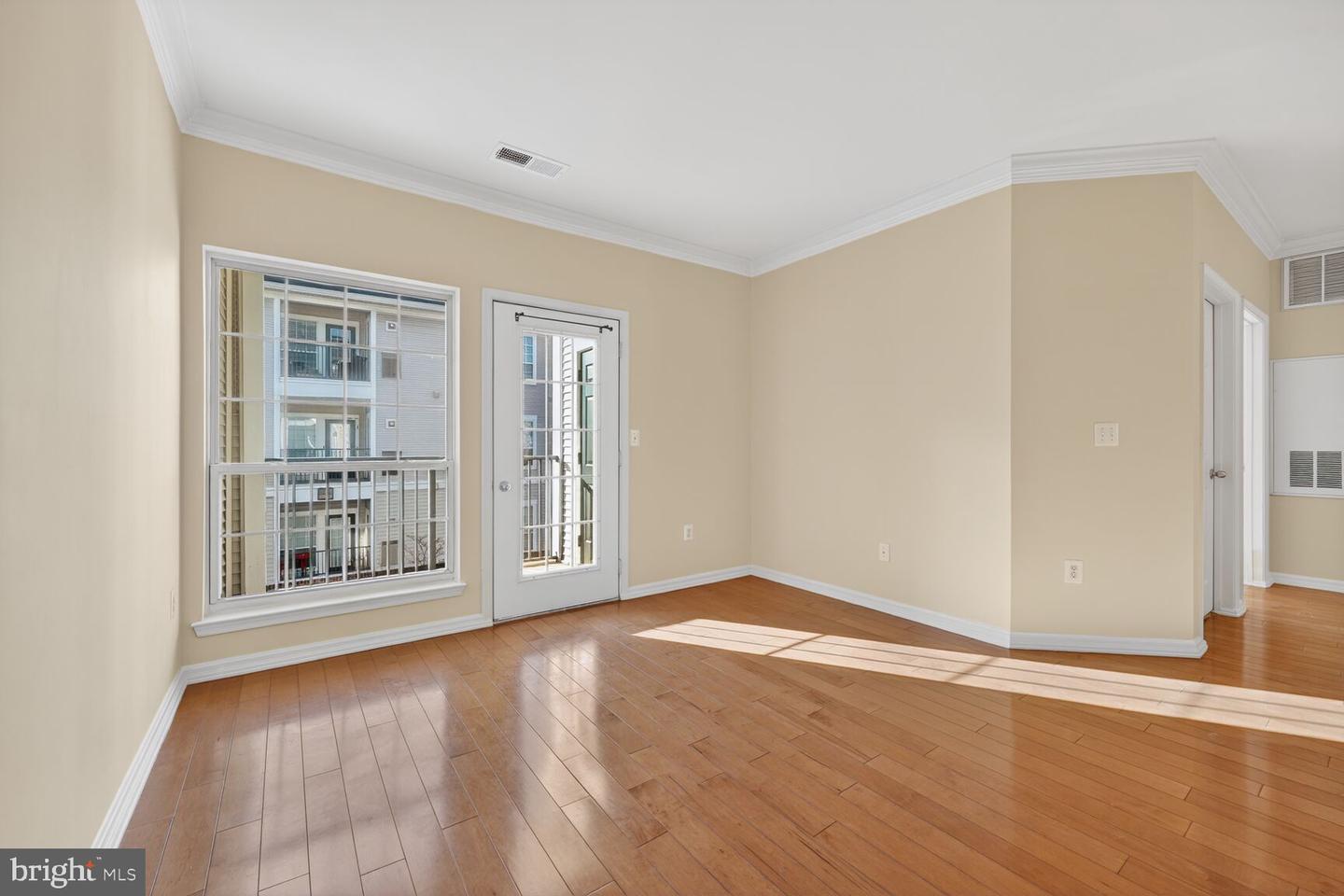 4862 EISENHOWER AVE #373, ALEXANDRIA, Virginia 22304, 1 Bedroom Bedrooms, ,1 BathroomBathrooms,Residential,For sale,4862 EISENHOWER AVE #373,VAAX2053258 MLS # VAAX2053258