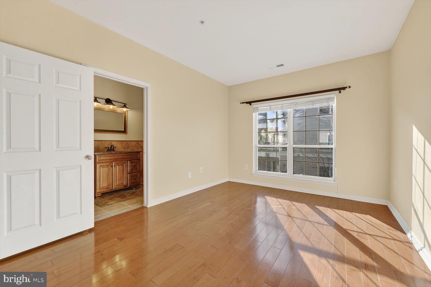 4862 EISENHOWER AVE #373, ALEXANDRIA, Virginia 22304, 1 Bedroom Bedrooms, ,1 BathroomBathrooms,Residential,For sale,4862 EISENHOWER AVE #373,VAAX2053258 MLS # VAAX2053258