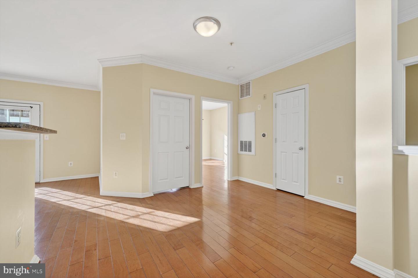 4862 EISENHOWER AVE #373, ALEXANDRIA, Virginia 22304, 1 Bedroom Bedrooms, ,1 BathroomBathrooms,Residential,For sale,4862 EISENHOWER AVE #373,VAAX2053258 MLS # VAAX2053258
