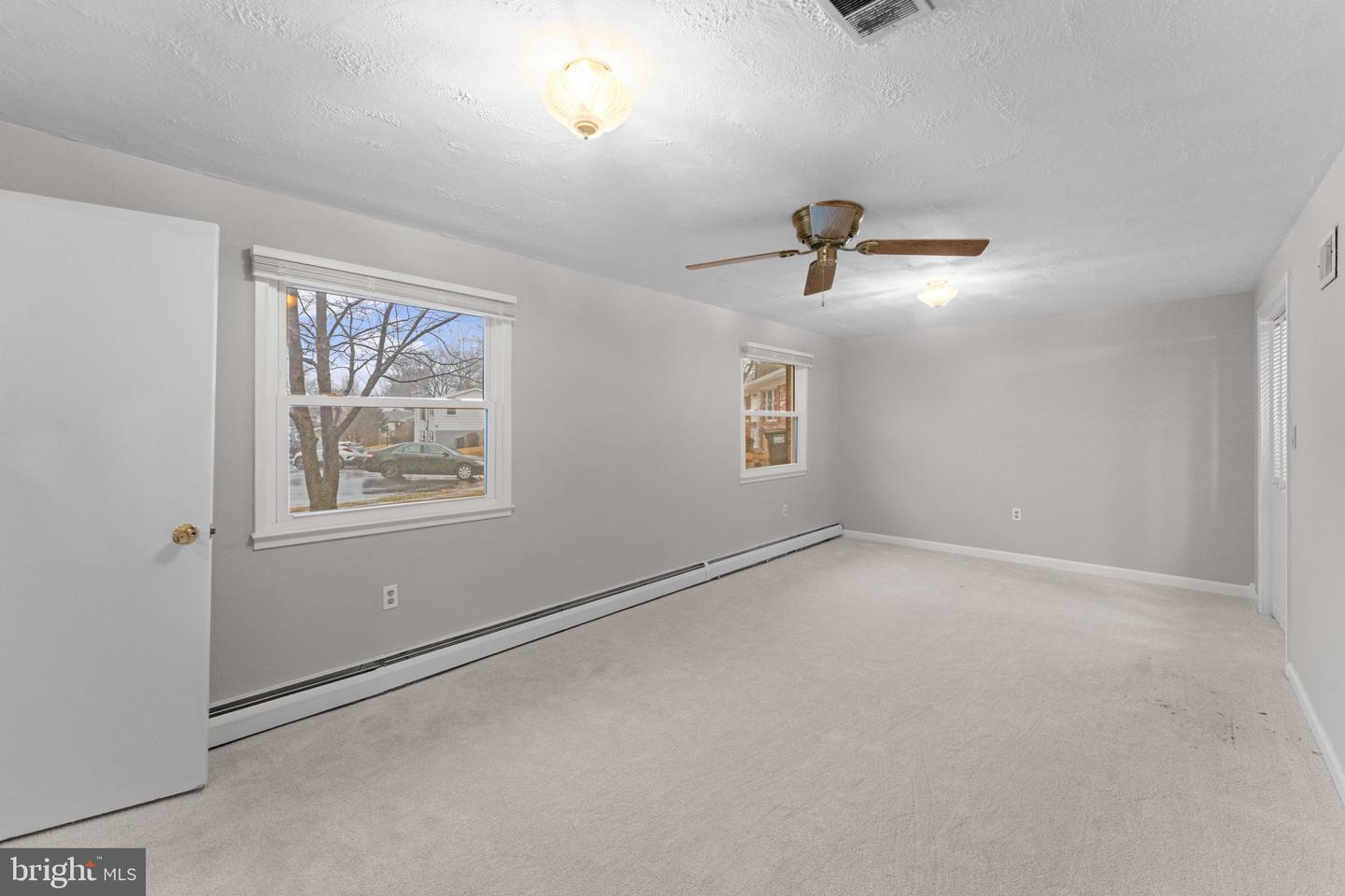 13200 HAWTHORN LN, WOODBRIDGE, Virginia 22193, 4 Bedrooms Bedrooms, 7 Rooms Rooms,2 BathroomsBathrooms,Residential,For sale,13200 HAWTHORN LN,VAPW2110700 MLS # VAPW2110700 13200 HAWTHORN LN, WOODBRIDGE, Virginia 22193, 4 Bedrooms Bedrooms, 7 Rooms Rooms,2 BathroomsBathrooms,Residential,For sale,13200 HAWTHORN LN,VAPW2110700 MLS # VAPW2110700