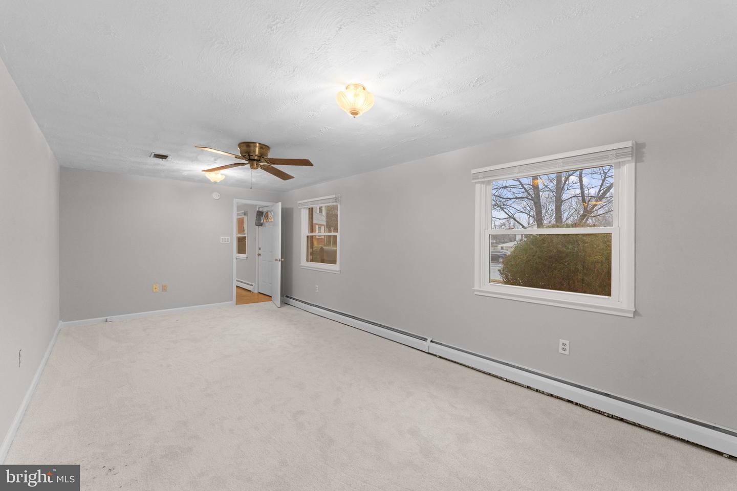 13200 HAWTHORN LN, WOODBRIDGE, Virginia 22193, 4 Bedrooms Bedrooms, 7 Rooms Rooms,2 BathroomsBathrooms,Residential,For sale,13200 HAWTHORN LN,VAPW2110700 MLS # VAPW2110700 13200 HAWTHORN LN, WOODBRIDGE, Virginia 22193, 4 Bedrooms Bedrooms, 7 Rooms Rooms,2 BathroomsBathrooms,Residential,For sale,13200 HAWTHORN LN,VAPW2110700 MLS # VAPW2110700