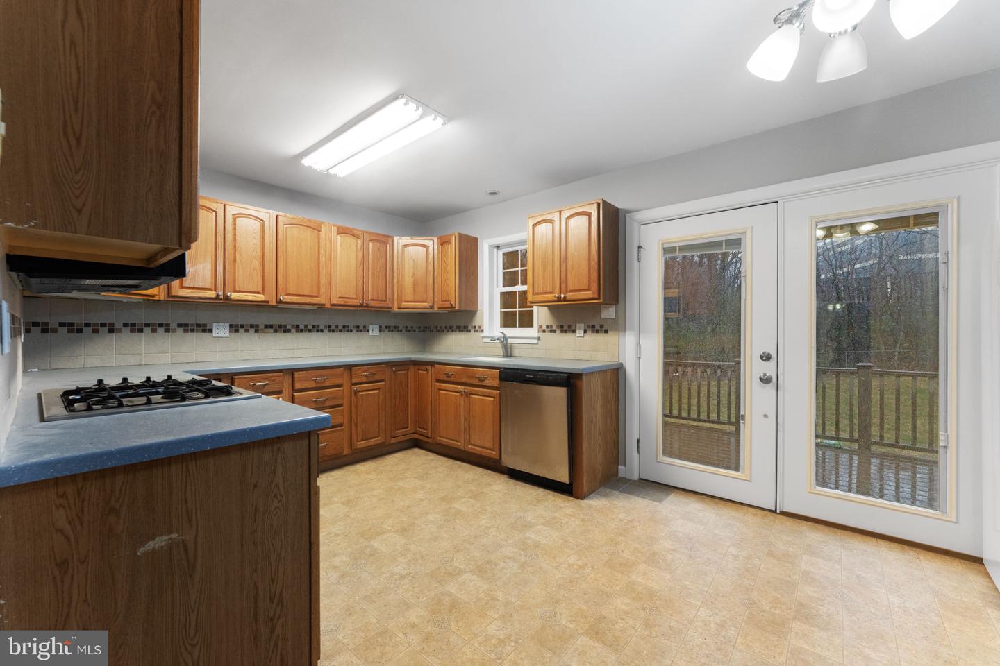 13200 HAWTHORN LN, WOODBRIDGE, Virginia 22193, 4 Bedrooms Bedrooms, 7 Rooms Rooms,2 BathroomsBathrooms,Residential,For sale,13200 HAWTHORN LN,VAPW2110700 MLS # VAPW2110700 13200 HAWTHORN LN, WOODBRIDGE, Virginia 22193, 4 Bedrooms Bedrooms, 7 Rooms Rooms,2 BathroomsBathrooms,Residential,For sale,13200 HAWTHORN LN,VAPW2110700 MLS # VAPW2110700