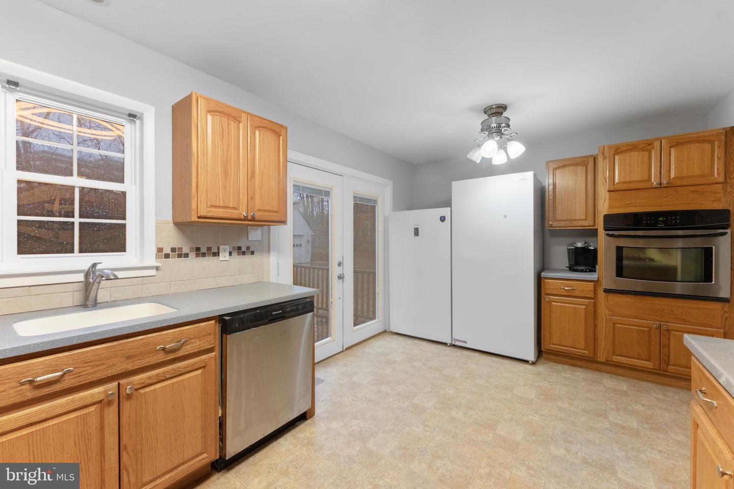 13200 HAWTHORN LN, WOODBRIDGE, Virginia 22193, 4 Bedrooms Bedrooms, 7 Rooms Rooms,2 BathroomsBathrooms,Residential,For sale,13200 HAWTHORN LN,VAPW2110700 MLS # VAPW2110700 13200 HAWTHORN LN, WOODBRIDGE, Virginia 22193, 4 Bedrooms Bedrooms, 7 Rooms Rooms,2 BathroomsBathrooms,Residential,For sale,13200 HAWTHORN LN,VAPW2110700 MLS # VAPW2110700