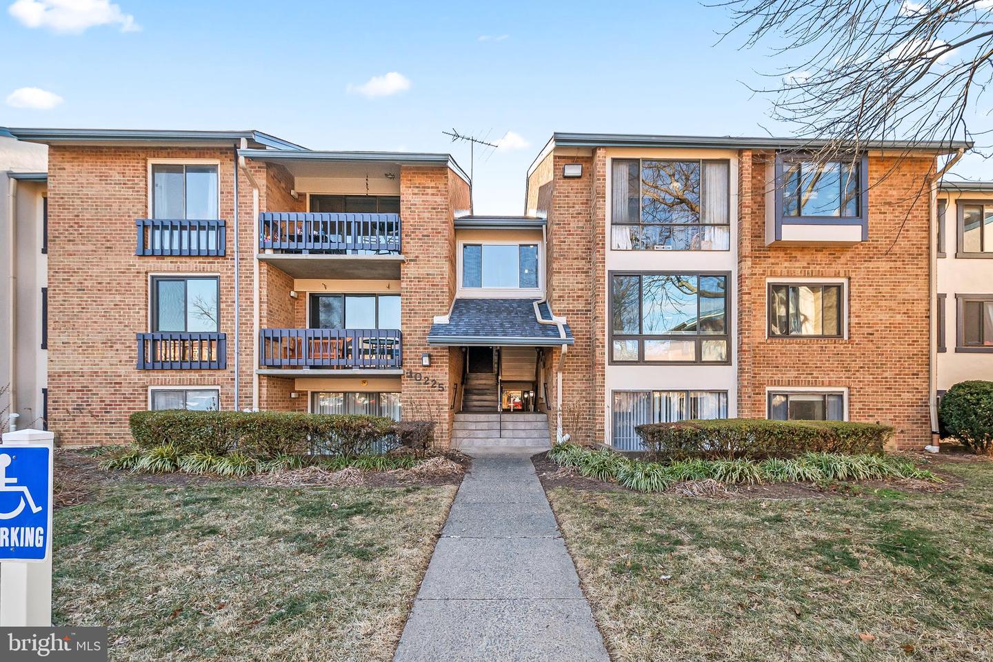 10225 VALENTINO DR #7214, OAKTON, Virginia 22124, 1 Bedroom Bedrooms, ,1 BathroomBathrooms,Residential,For sale,10225 VALENTINO DR #7214,VAFX2286454 MLS # VAFX2286454