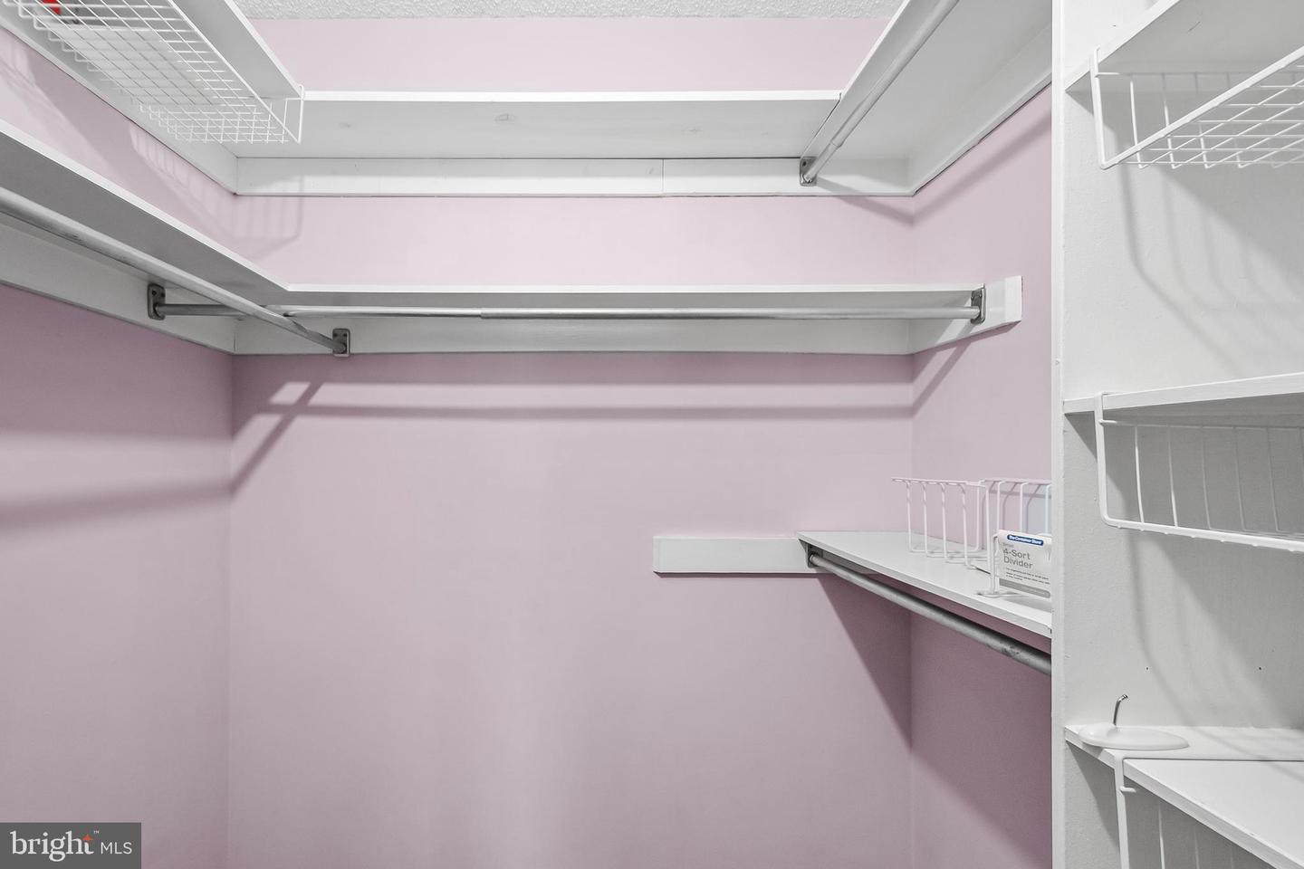 10225 VALENTINO DR #7214, OAKTON, Virginia 22124, 1 Bedroom Bedrooms, ,1 BathroomBathrooms,Residential,For sale,10225 VALENTINO DR #7214,VAFX2286454 MLS # VAFX2286454