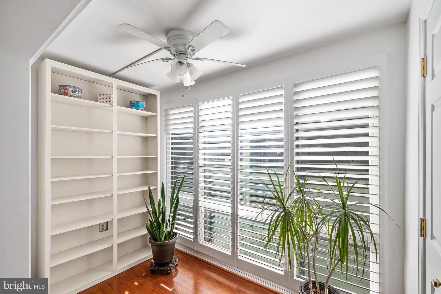 10225 VALENTINO DR #7214, OAKTON, Virginia 22124, 1 Bedroom Bedrooms, ,1 BathroomBathrooms,Residential,For sale,10225 VALENTINO DR #7214,VAFX2286454 MLS # VAFX2286454