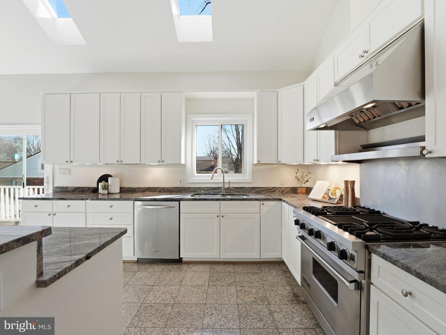 3501 PERRY ST, FAIRFAX, Virginia 22030, 5 Bedrooms Bedrooms, ,4 BathroomsBathrooms,Residential,For sale,3501 PERRY ST,VAFX2286564 MLS # VAFX2286564 3501 PERRY ST, FAIRFAX, Virginia 22030, 5 Bedrooms Bedrooms, ,4 BathroomsBathrooms,Residential,For sale,3501 PERRY ST,VAFX2286564 MLS # VAFX2286564