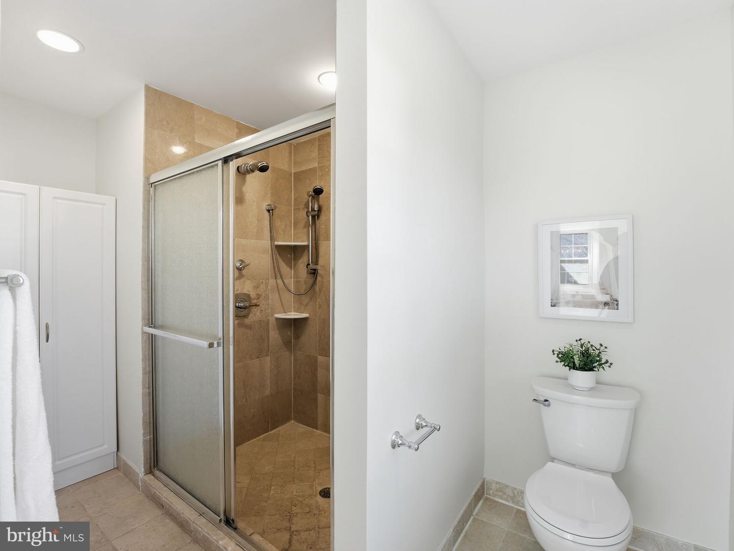 3501 PERRY ST, FAIRFAX, Virginia 22030, 5 Bedrooms Bedrooms, ,4 BathroomsBathrooms,Residential,For sale,3501 PERRY ST,VAFX2286564 MLS # VAFX2286564 3501 PERRY ST, FAIRFAX, Virginia 22030, 5 Bedrooms Bedrooms, ,4 BathroomsBathrooms,Residential,For sale,3501 PERRY ST,VAFX2286564 MLS # VAFX2286564