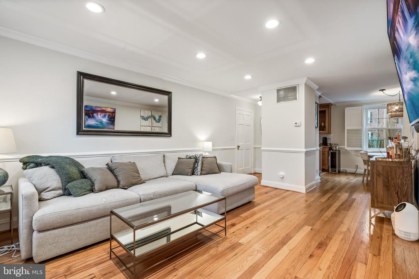 3395 S STAFFORD ST #A2, ARLINGTON, Virginia 22206, 2 Bedrooms Bedrooms, ,2 BathroomsBathrooms,Residential,For sale,3395 S STAFFORD ST #A2,VAAR2067930 MLS # VAAR2067930 3395 S STAFFORD ST #A2, ARLINGTON, Virginia 22206, 2 Bedrooms Bedrooms, ,2 BathroomsBathrooms,Residential,For sale,3395 S STAFFORD ST #A2,VAAR2067930 MLS # VAAR2067930