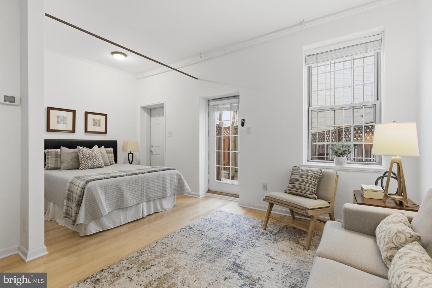 101 NORTH CAROLINA AVE SE #G, WASHINGTON, District Of Columbia 20003, 2 Rooms Rooms,1 BathroomBathrooms,Residential,For sale,101 NORTH CAROLINA AVE SE #G,DCDC2242260 MLS # DCDC2242260