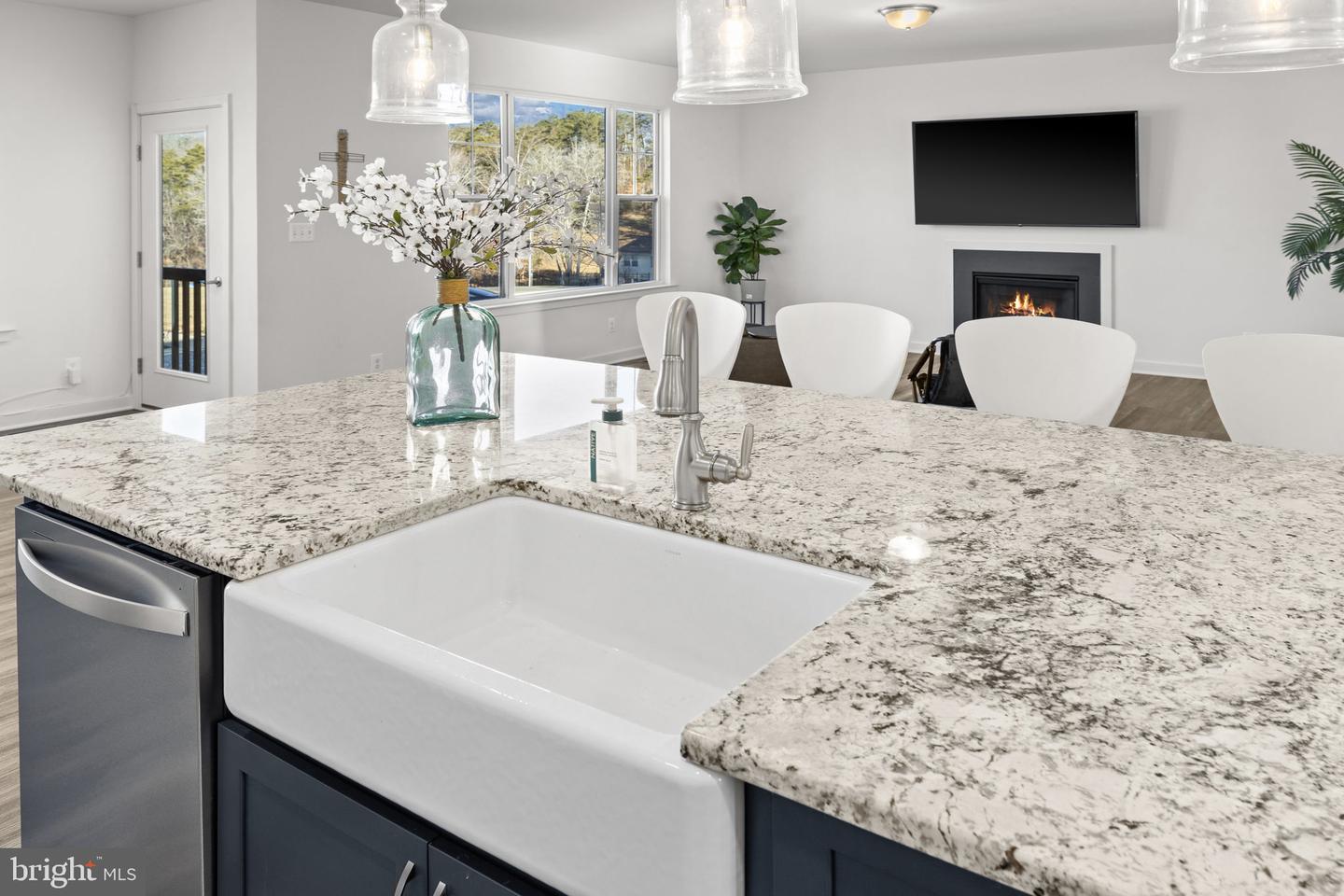 360 GREENBANK RD, FREDERICKSBURG, Virginia 22406, 5 Bedrooms Bedrooms, 18 Rooms Rooms,4 BathroomsBathrooms,Residential,For sale,360 GREENBANK RD,VAST2045394 MLS # VAST2045394