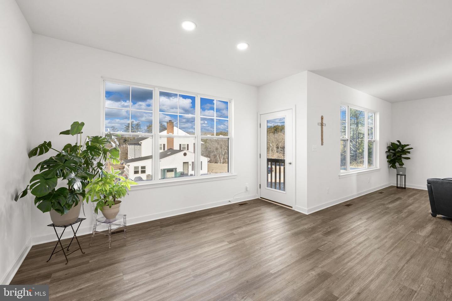 360 GREENBANK RD, FREDERICKSBURG, Virginia 22406, 5 Bedrooms Bedrooms, 18 Rooms Rooms,4 BathroomsBathrooms,Residential,For sale,360 GREENBANK RD,VAST2045394 MLS # VAST2045394