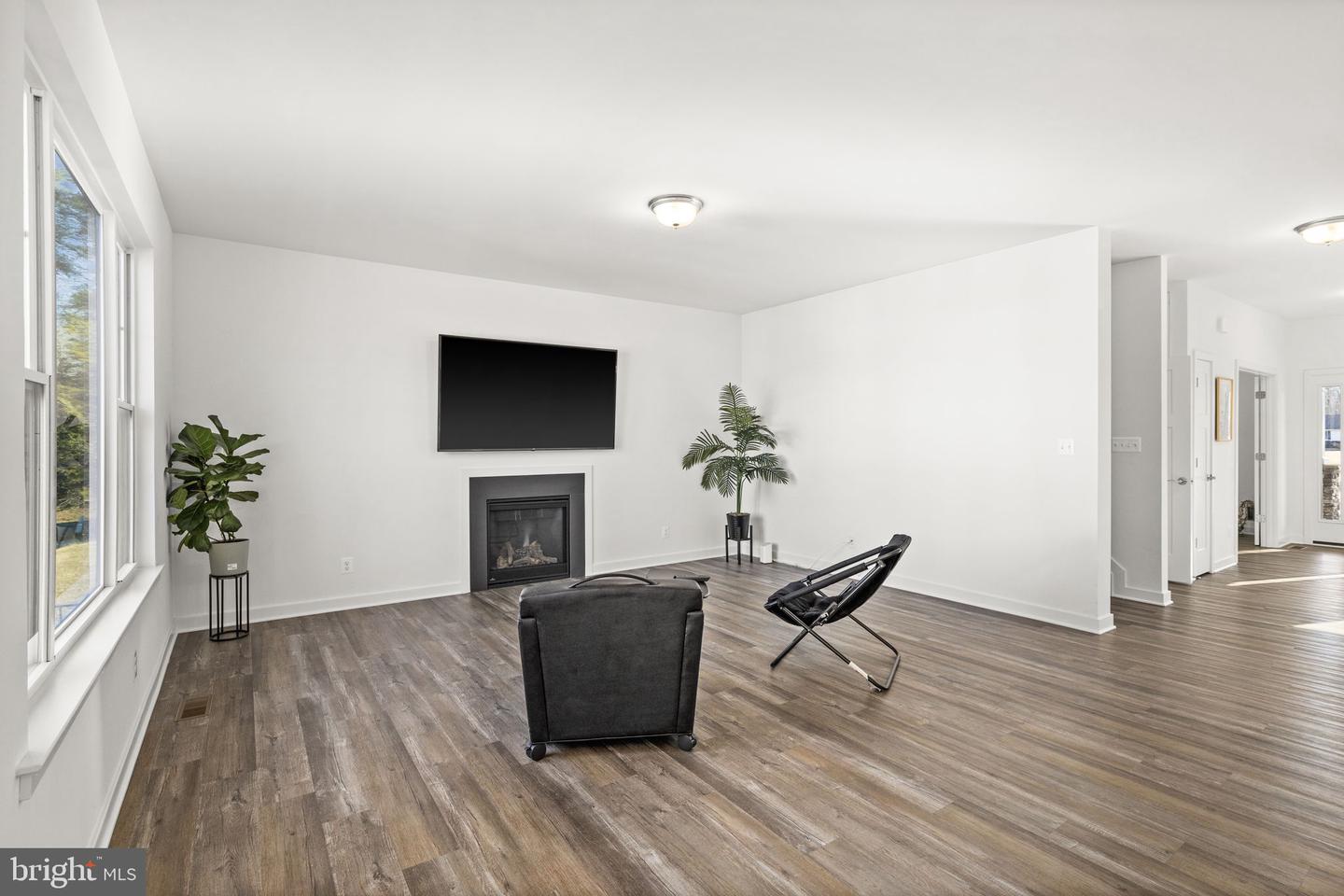 360 GREENBANK RD, FREDERICKSBURG, Virginia 22406, 5 Bedrooms Bedrooms, 18 Rooms Rooms,4 BathroomsBathrooms,Residential,For sale,360 GREENBANK RD,VAST2045394 MLS # VAST2045394