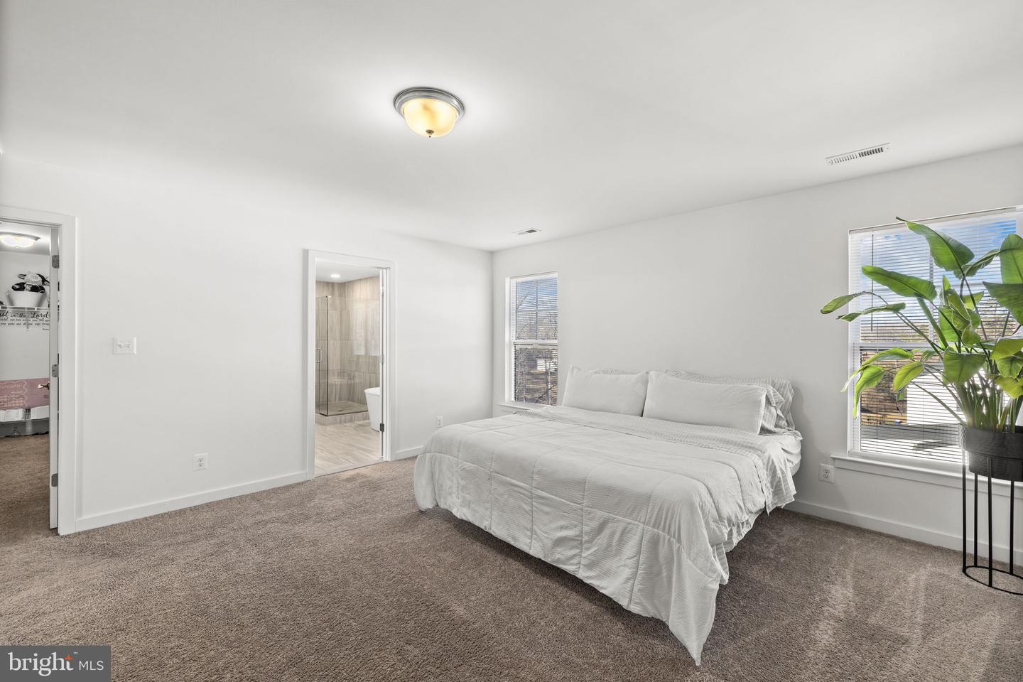 360 GREENBANK RD, FREDERICKSBURG, Virginia 22406, 5 Bedrooms Bedrooms, 18 Rooms Rooms,4 BathroomsBathrooms,Residential,For sale,360 GREENBANK RD,VAST2045394 MLS # VAST2045394