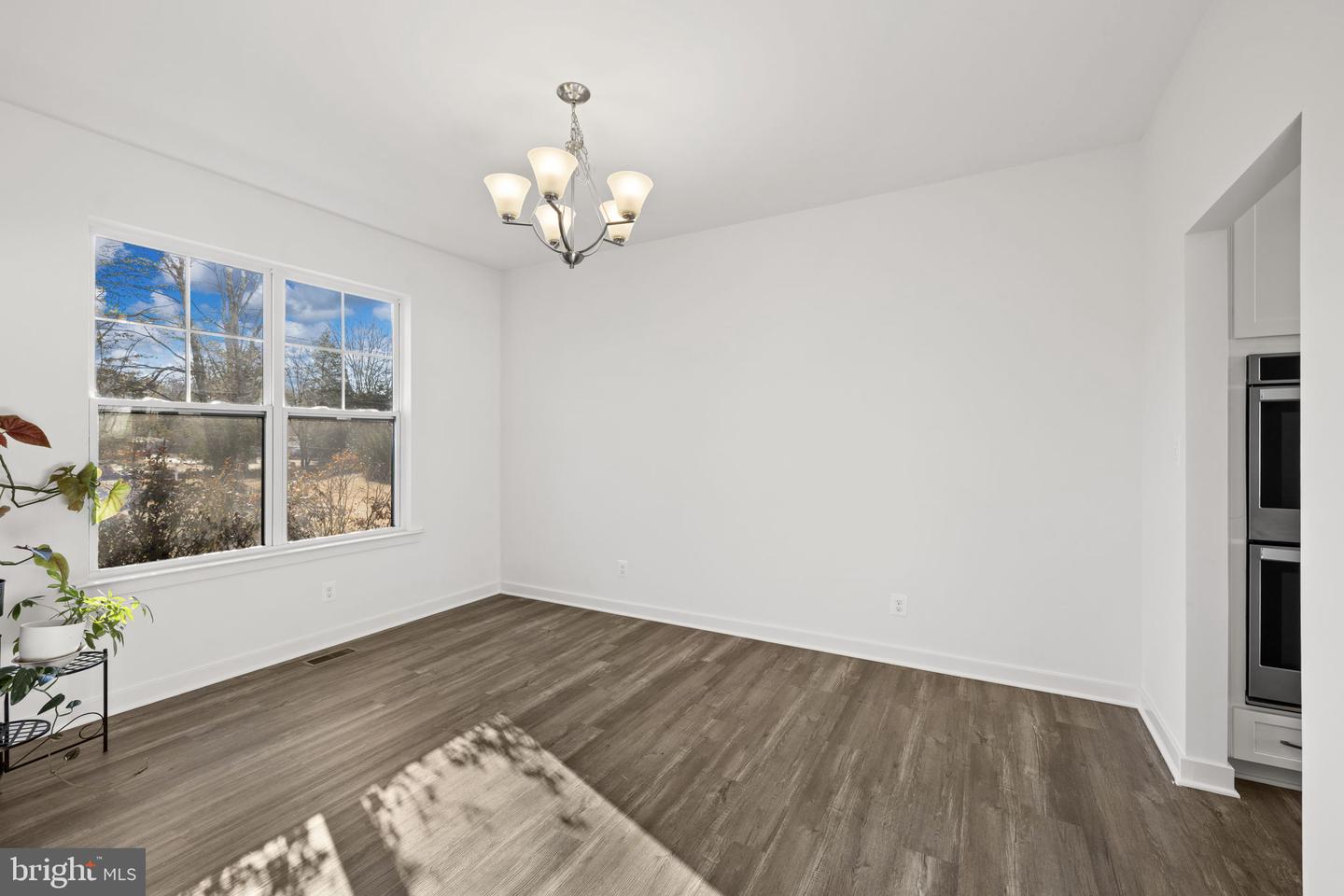 360 GREENBANK RD, FREDERICKSBURG, Virginia 22406, 5 Bedrooms Bedrooms, 18 Rooms Rooms,4 BathroomsBathrooms,Residential,For sale,360 GREENBANK RD,VAST2045394 MLS # VAST2045394