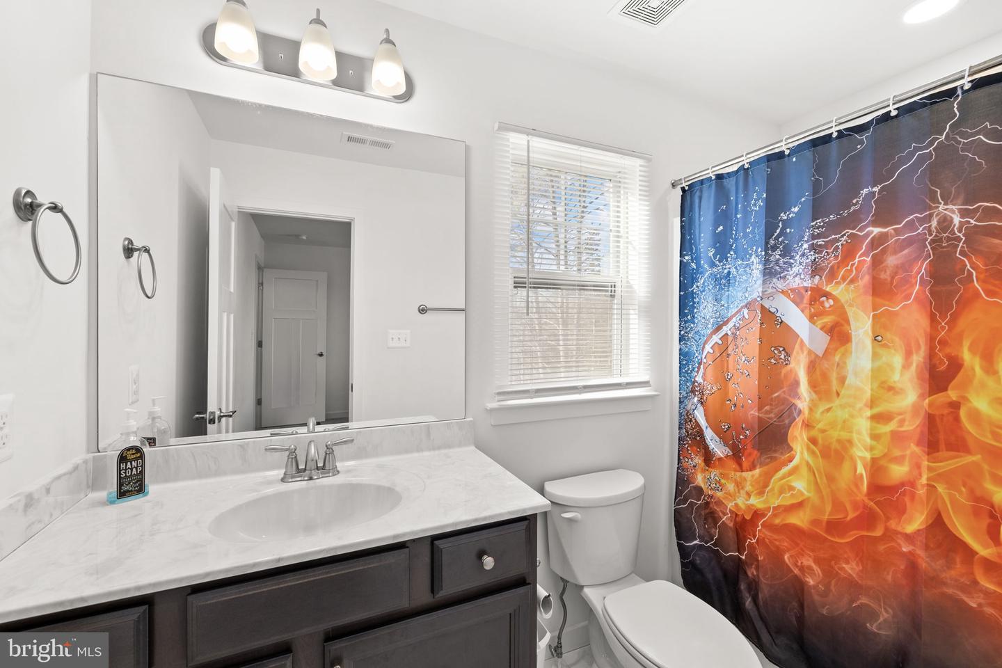 360 GREENBANK RD, FREDERICKSBURG, Virginia 22406, 5 Bedrooms Bedrooms, 18 Rooms Rooms,4 BathroomsBathrooms,Residential,For sale,360 GREENBANK RD,VAST2045394 MLS # VAST2045394