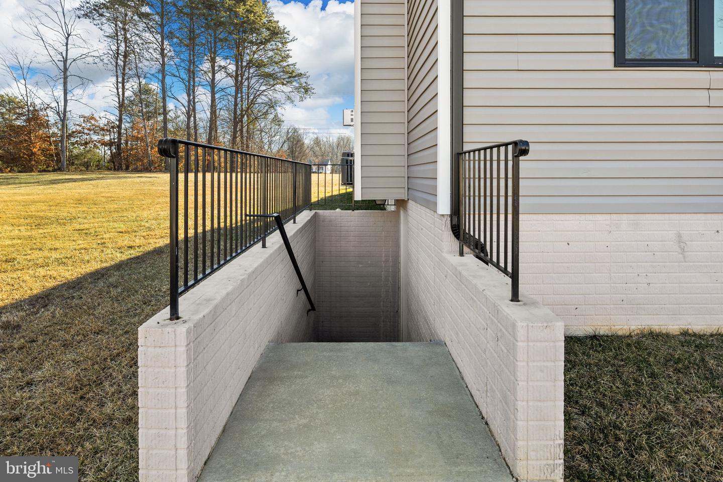 360 GREENBANK RD, FREDERICKSBURG, Virginia 22406, 5 Bedrooms Bedrooms, 18 Rooms Rooms,4 BathroomsBathrooms,Residential,For sale,360 GREENBANK RD,VAST2045394 MLS # VAST2045394