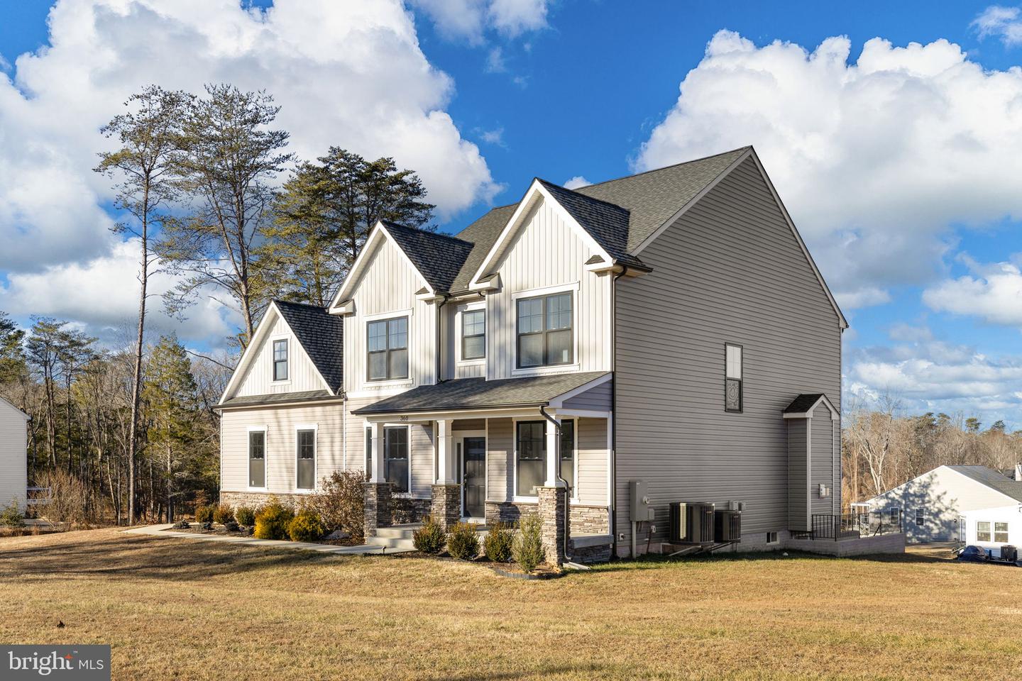 360 GREENBANK RD, FREDERICKSBURG, Virginia 22406, 5 Bedrooms Bedrooms, 18 Rooms Rooms,4 BathroomsBathrooms,Residential,For sale,360 GREENBANK RD,VAST2045394 MLS # VAST2045394