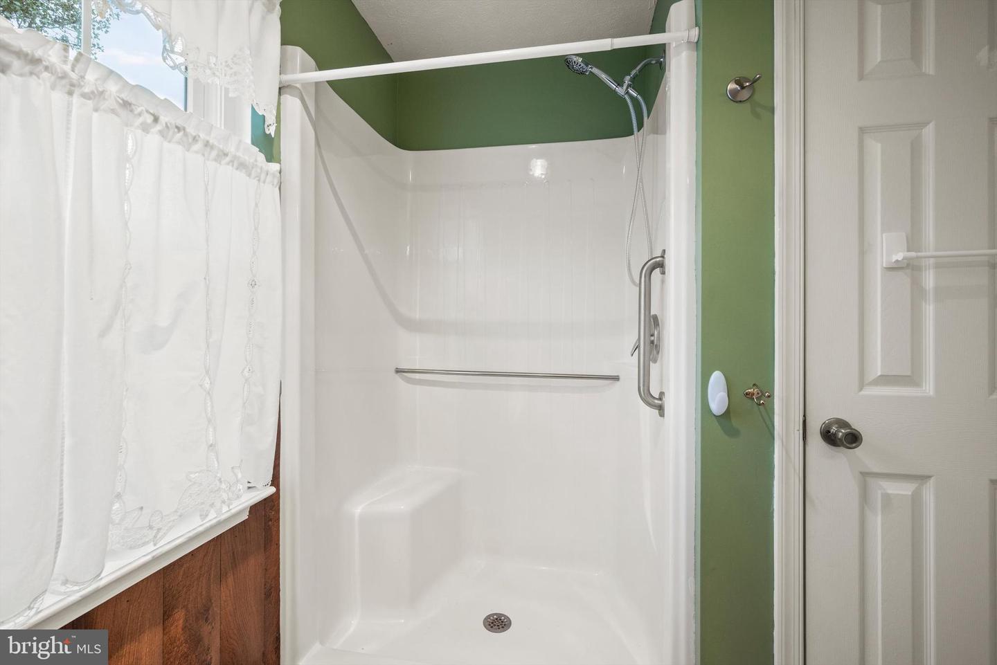 112 JEFFERSON CT, STEPHENS CITY, Virginia 22655, 3 Bedrooms Bedrooms, ,2 BathroomsBathrooms,Residential,For sale,112 JEFFERSON CT,VAFV2039108 MLS # VAFV2039108