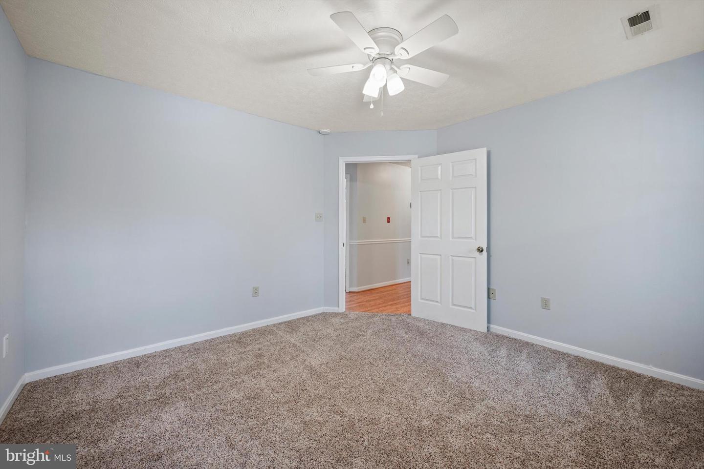 112 JEFFERSON CT, STEPHENS CITY, Virginia 22655, 3 Bedrooms Bedrooms, ,2 BathroomsBathrooms,Residential,For sale,112 JEFFERSON CT,VAFV2039108 MLS # VAFV2039108