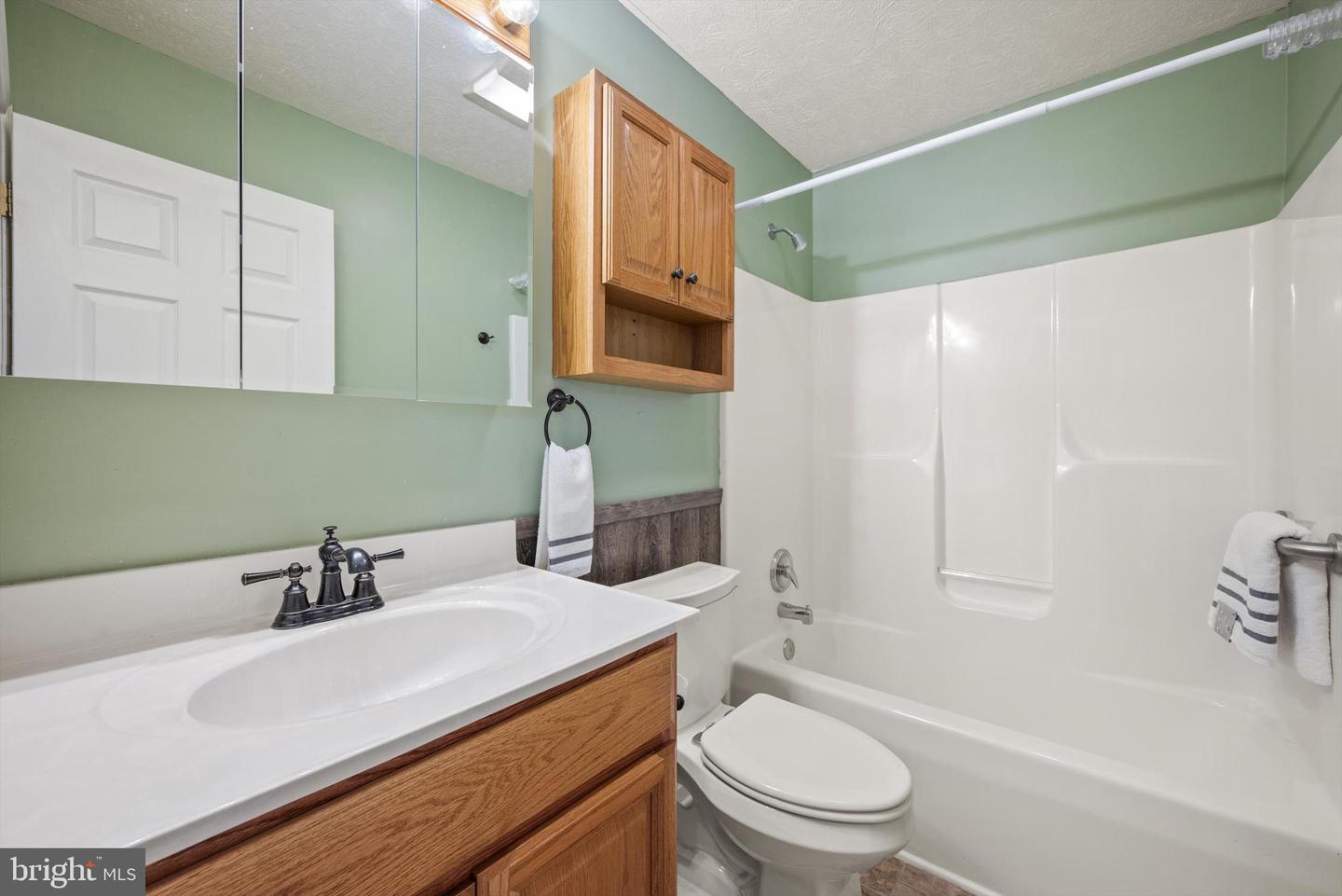 112 JEFFERSON CT, STEPHENS CITY, Virginia 22655, 3 Bedrooms Bedrooms, ,2 BathroomsBathrooms,Residential,For sale,112 JEFFERSON CT,VAFV2039108 MLS # VAFV2039108