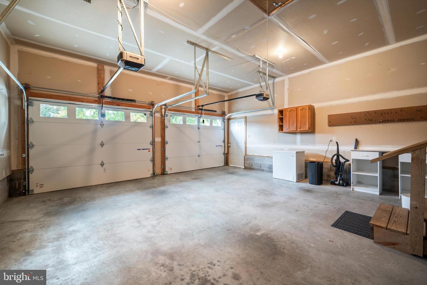 112 JEFFERSON CT, STEPHENS CITY, Virginia 22655, 3 Bedrooms Bedrooms, ,2 BathroomsBathrooms,Residential,For sale,112 JEFFERSON CT,VAFV2039108 MLS # VAFV2039108