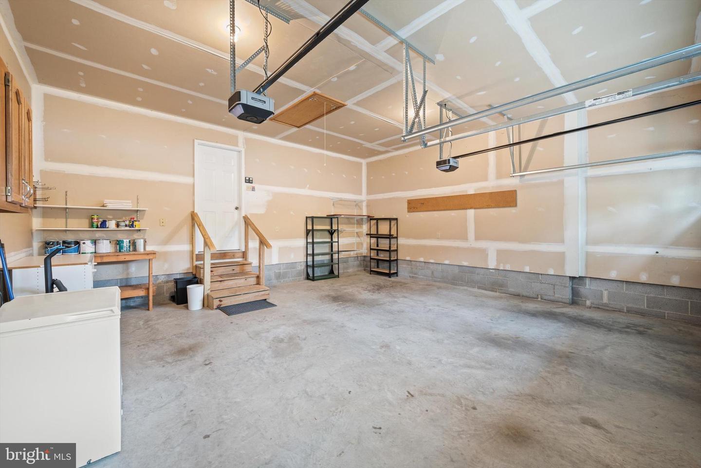 112 JEFFERSON CT, STEPHENS CITY, Virginia 22655, 3 Bedrooms Bedrooms, ,2 BathroomsBathrooms,Residential,For sale,112 JEFFERSON CT,VAFV2039108 MLS # VAFV2039108