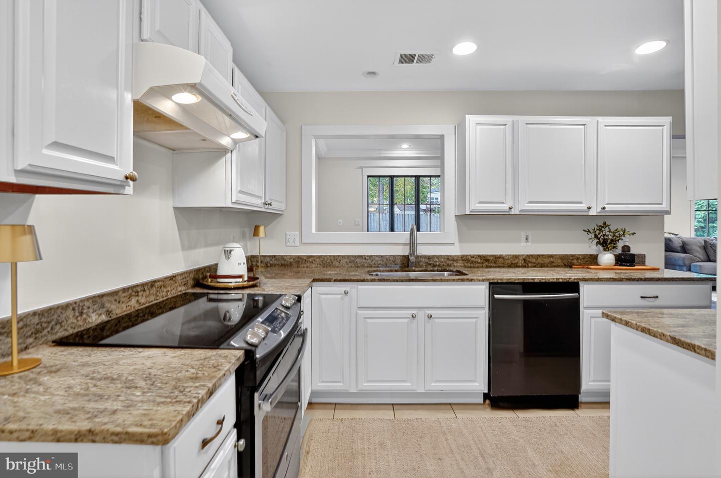 1534 YOUNGS POINT PL, HERNDON, Virginia 20170, 4 Bedrooms Bedrooms, ,2 BathroomsBathrooms,Residential,For sale,1534 YOUNGS POINT PL,VAFX2286758 MLS # VAFX2286758