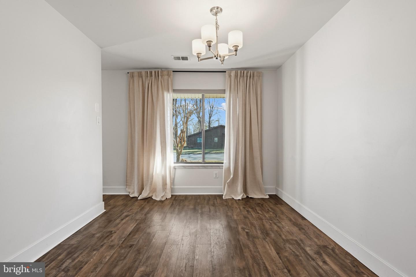 1534 YOUNGS POINT PL, HERNDON, Virginia 20170, 4 Bedrooms Bedrooms, ,2 BathroomsBathrooms,Residential,For sale,1534 YOUNGS POINT PL,VAFX2286758 MLS # VAFX2286758